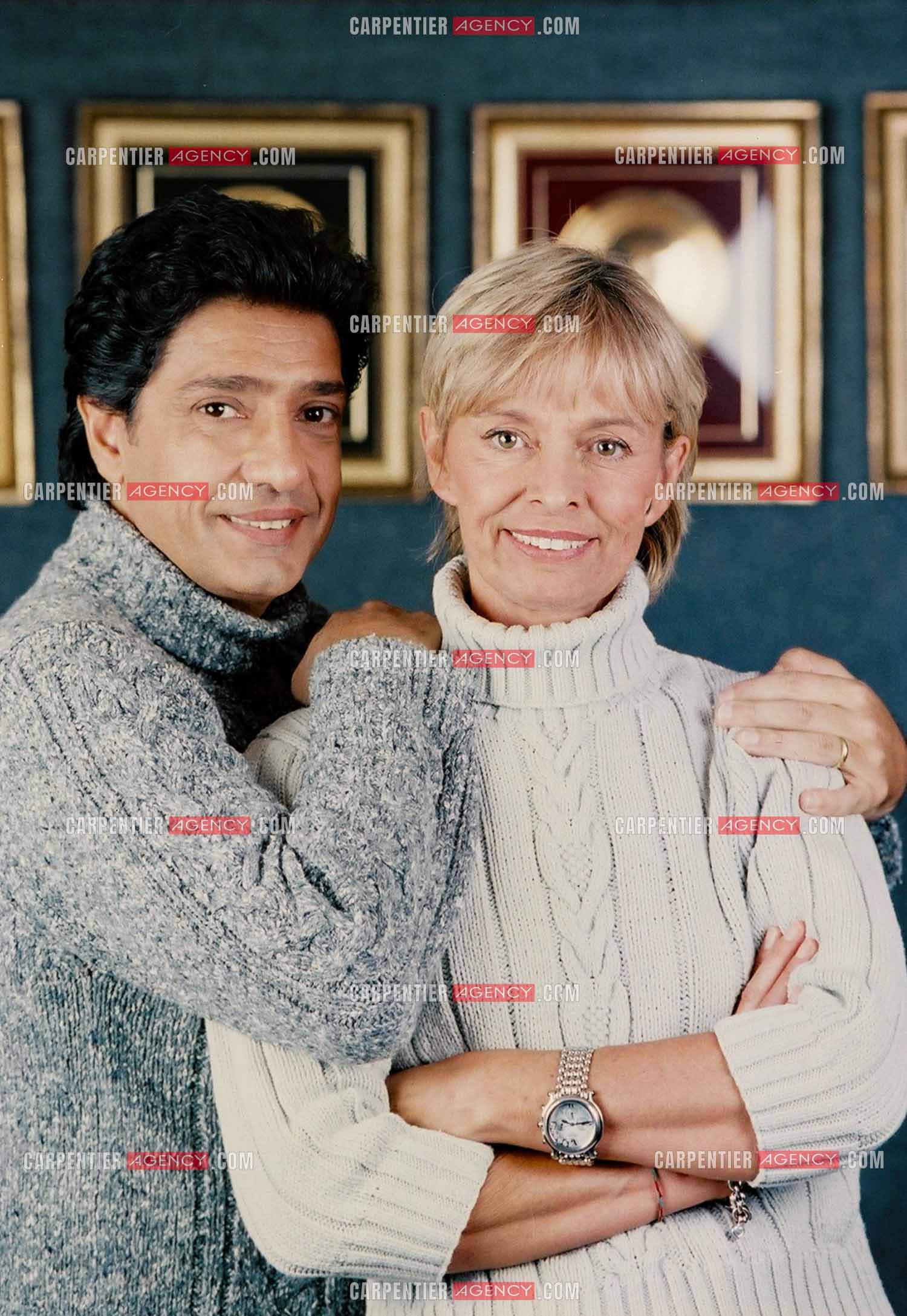 Le chanteur Frédéric François chez lui en Belgique. Frédéric et sa femme Monique.  ( Exclusif )