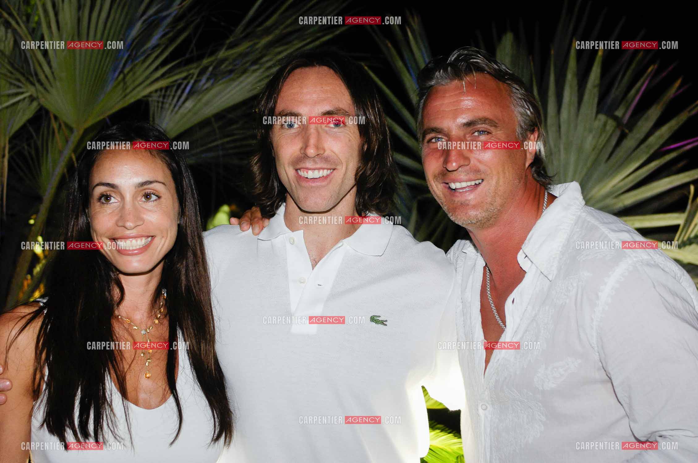 David Ginola et Stephen John Nash et sa compagne à la soiree blanche de St Tropez chez Christophe Leroy.