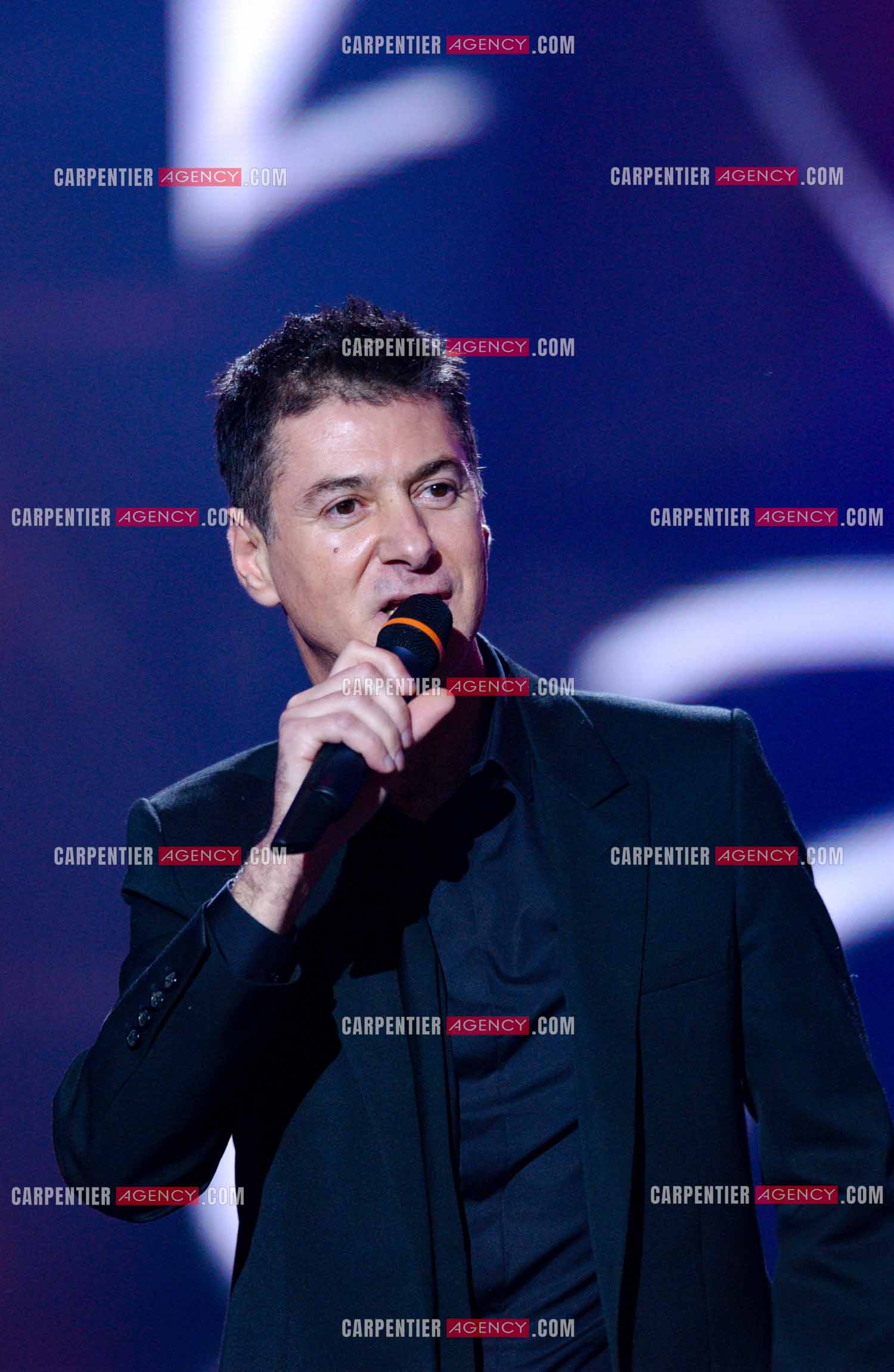 Le chanteur Etienne Daho en concert au Zénith de Paris.