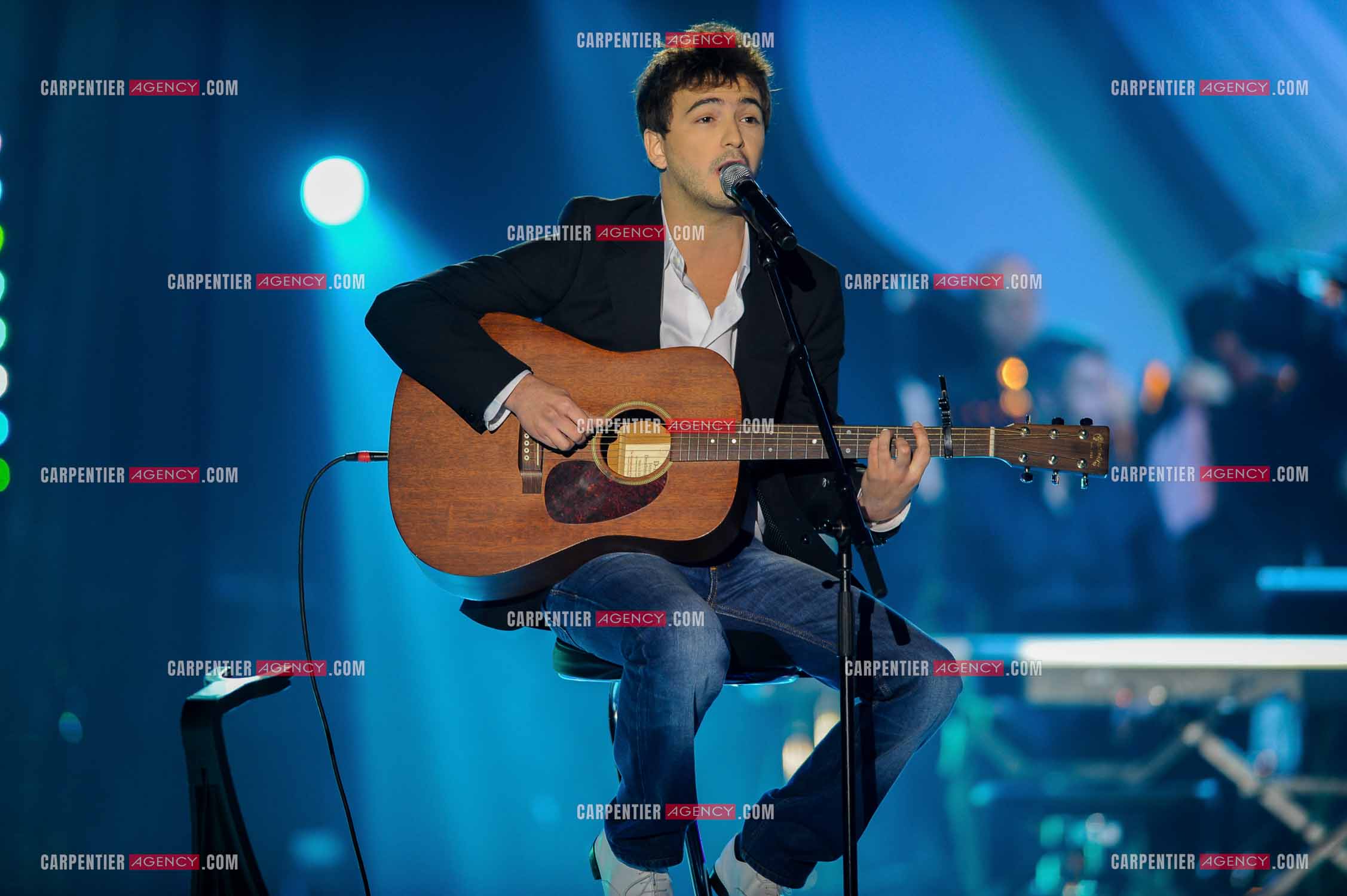 Le chanteur Renan Luce en concert au Zénith de Paris en 2009.