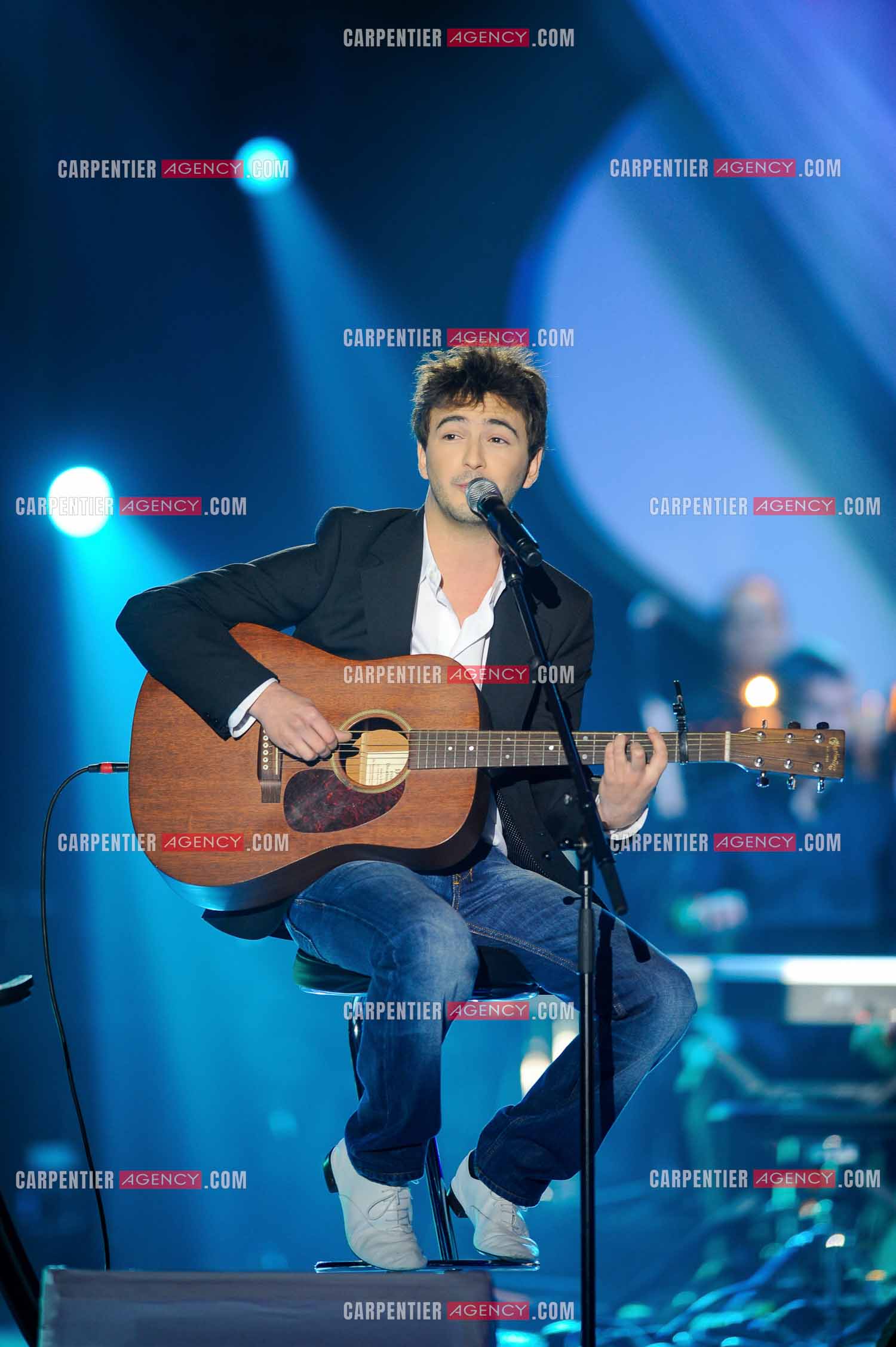 Le chanteur Renan Luce en concert au Zénith de Paris en 2009.