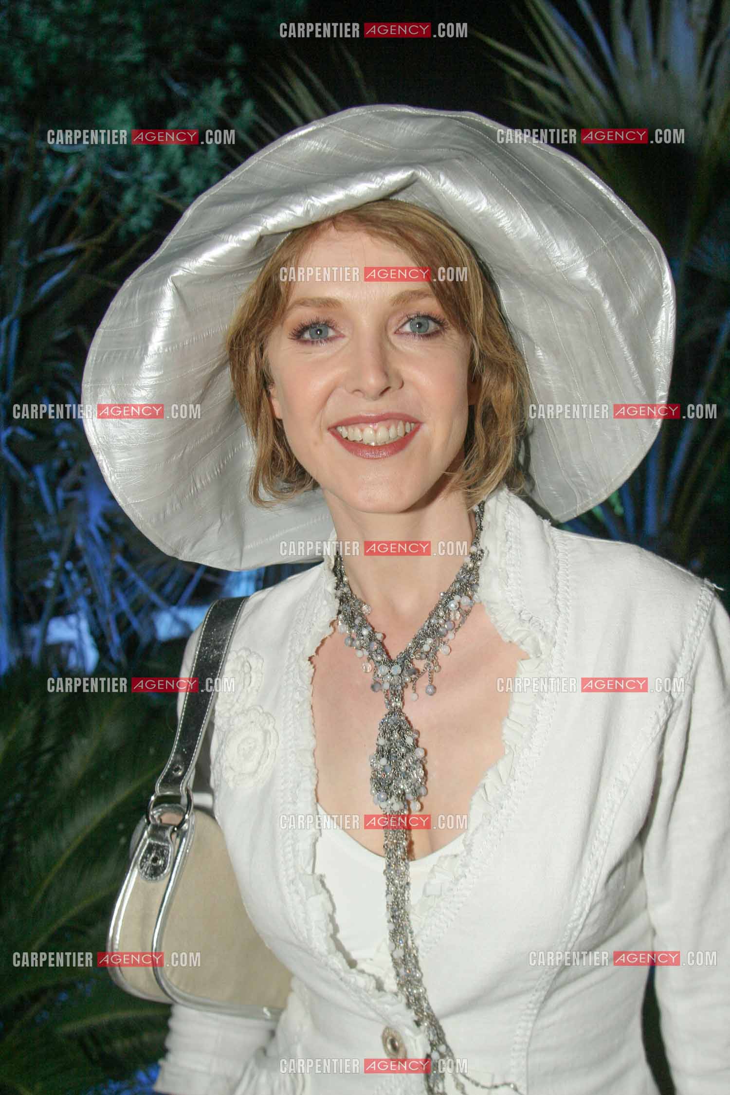 L'actrices Agnès Soral lors de la soirée Blanche à St Tropez en 2006.    ( Exclusif )
