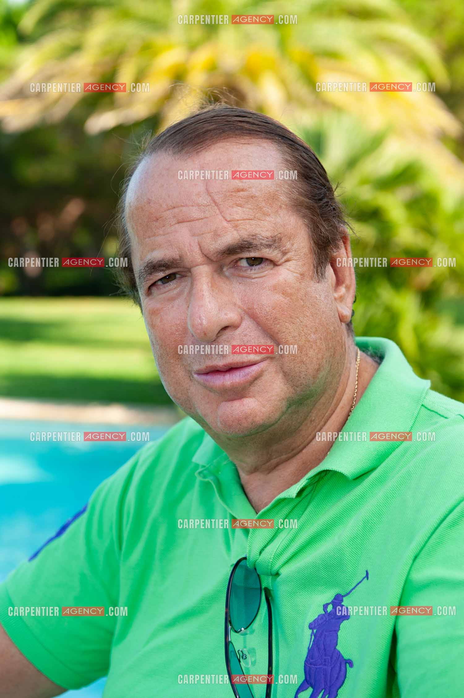 Portrait de l'écrivain Paul-Loup Sulitzer lors de ses vacances a St Tropez.  ( Exclusif )