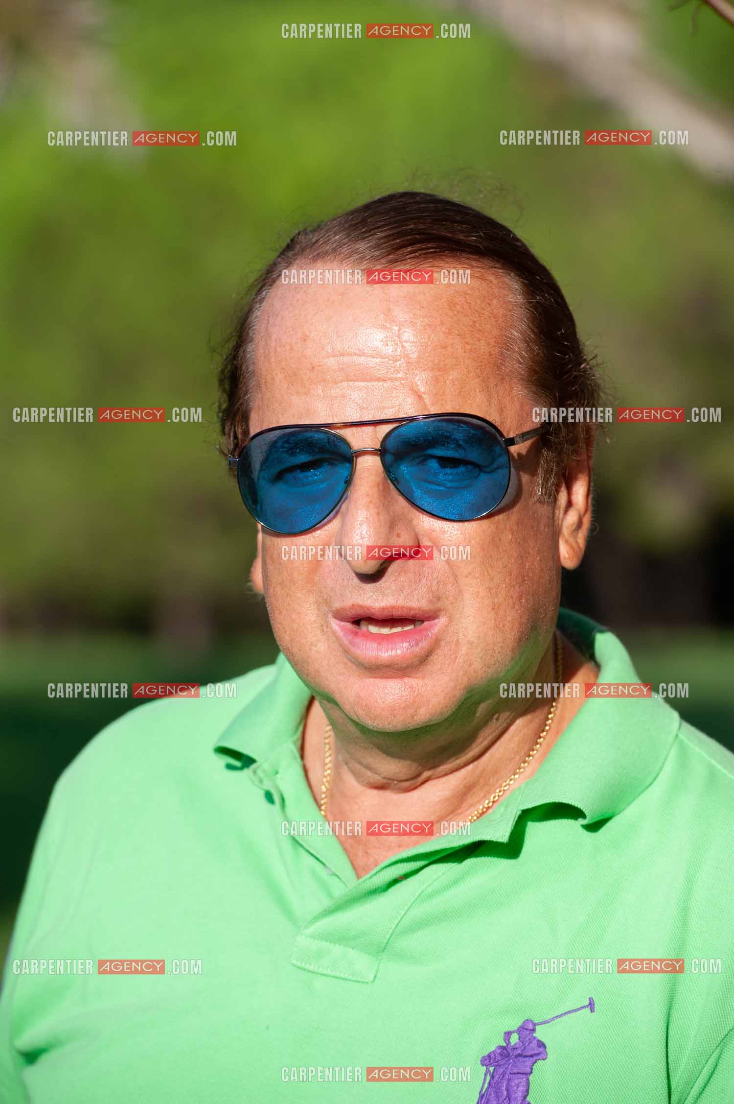 Portrait de l'écrivain Paul-Loup Sulitzer lors de ses vacances a St Tropez.  ( Exclusif )