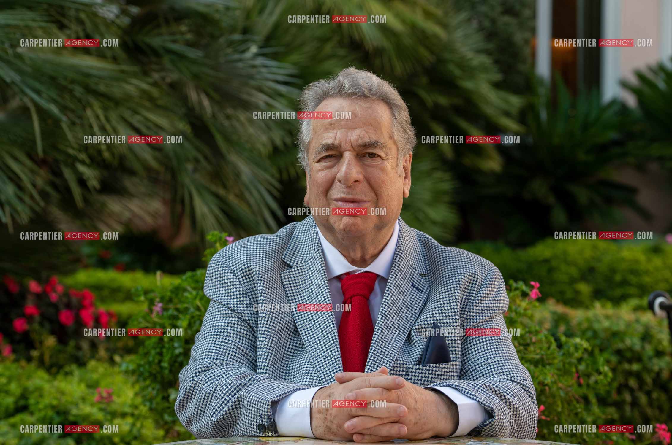 L'auteur Paul-Loup Sulitzer à la réserve de Beaulieu à Nice.   ( Exclusif )