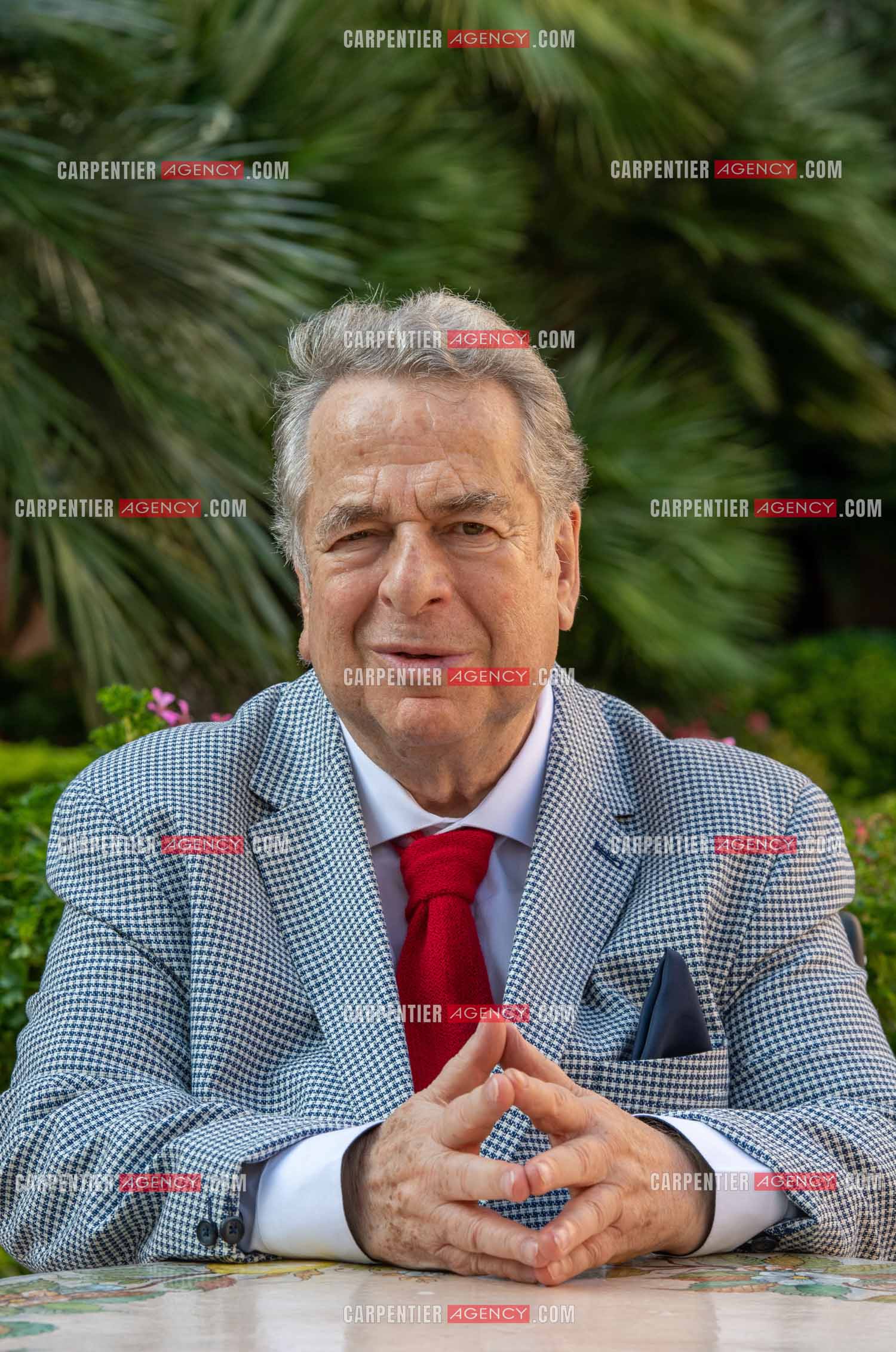 L'auteur Paul-Loup Sulitzer à la réserve de Beaulieu à Nice.   ( Exclusif )