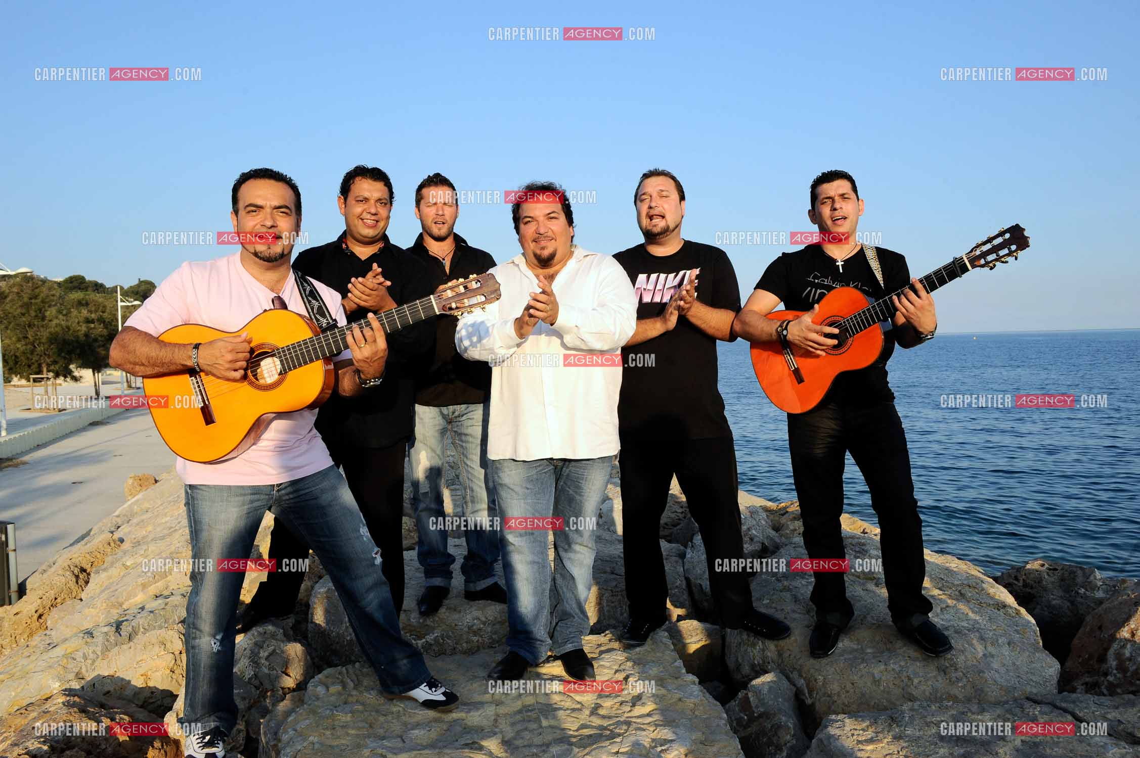 Le groupe de Gitans MAanolo  et les Gipsy à Toulon lors de leur tournée d'été.  ( Exclusif )