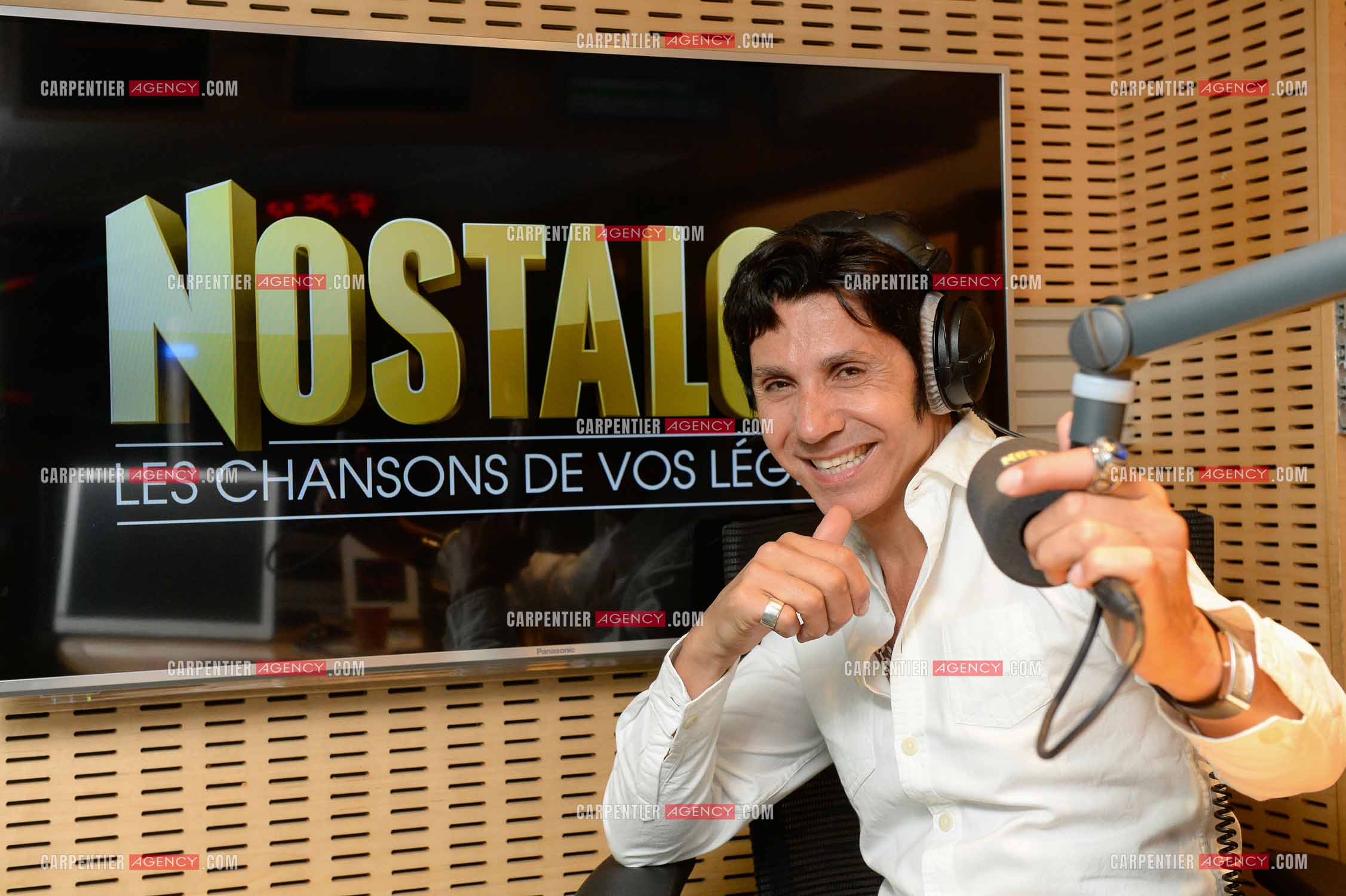 Le chanteur Jean-Luc Lahaye invité de la radio “ NOSTALGIE “ pour une interview. Artiste de la tournée Stars 80.     ( Exclusif )