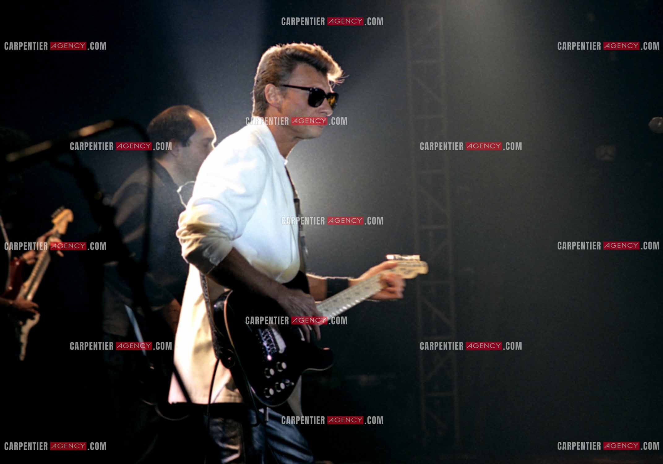 Le chanteur Johnny Hallyday lors de ses concerts au Zénith de Paris du 26 oct 1984 au 08 janvier 1985.   ( Exclusif )