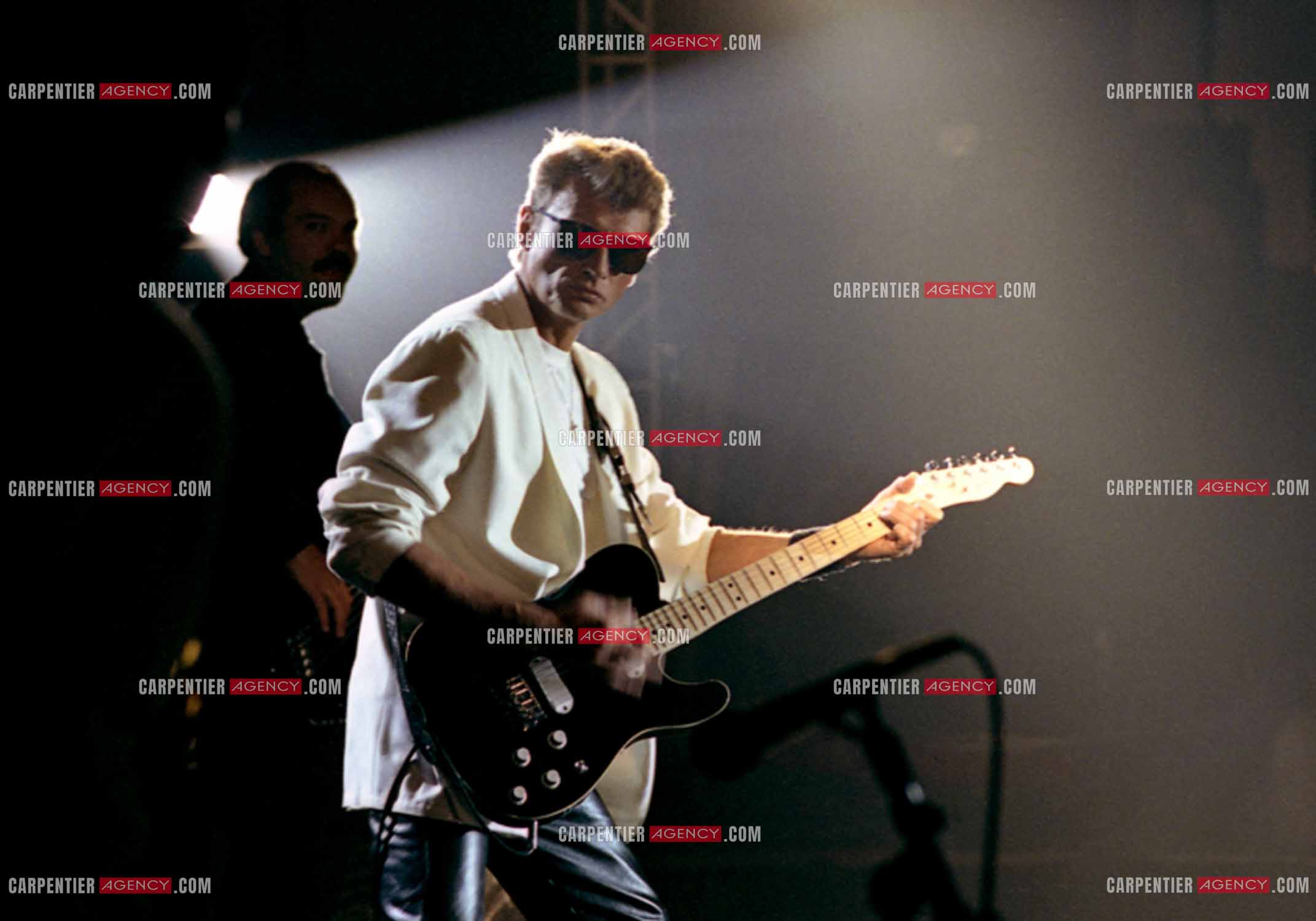 Le chanteur Johnny Hallyday lors de ses concerts au Zénith de Paris du 26 oct 1984 au 08 janvier 1985.   ( Exclusif )