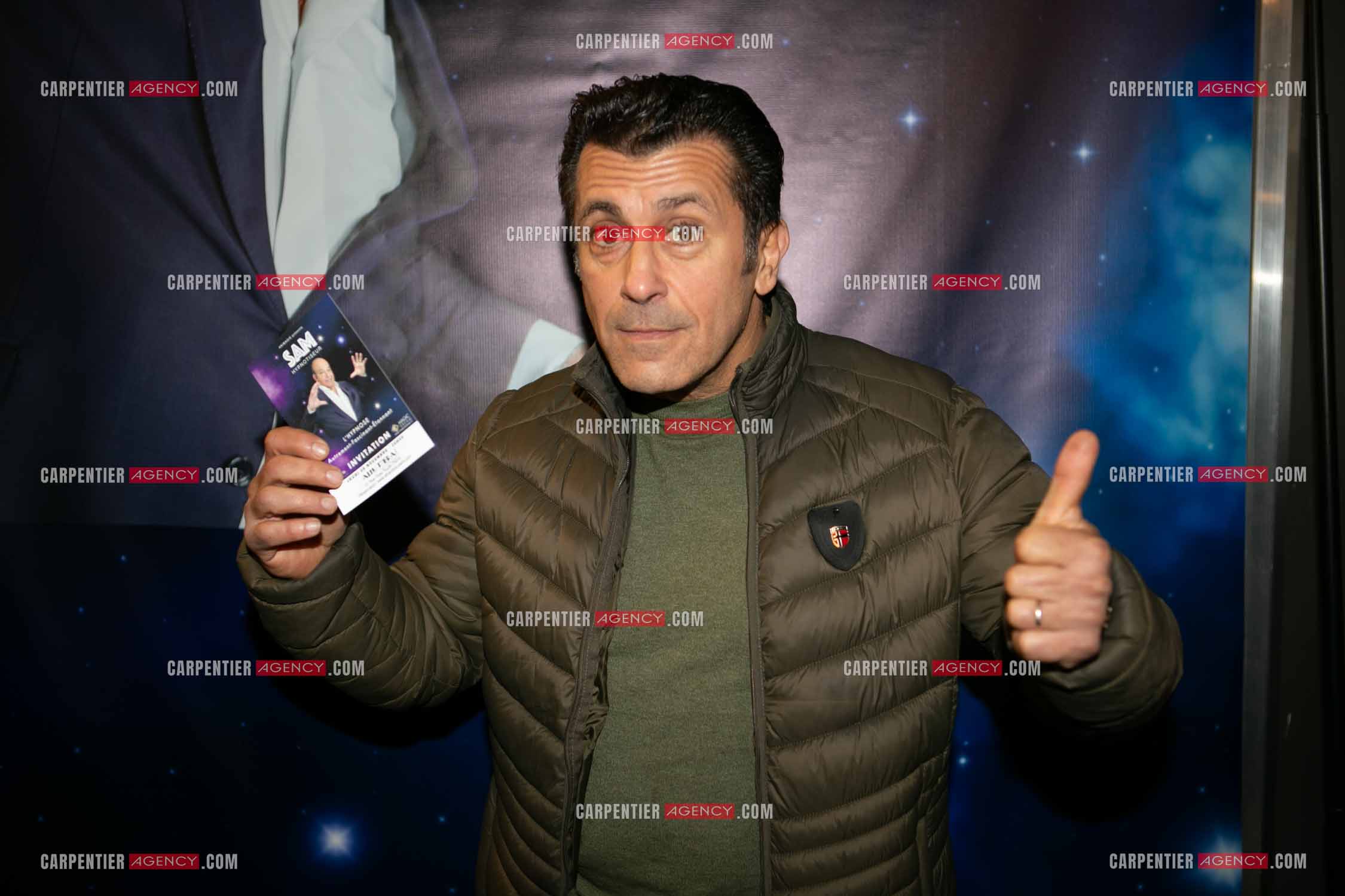 Le chanteur Bébert du groupe Les Forbans invité à L'Alhambra.  ( Exclusif )