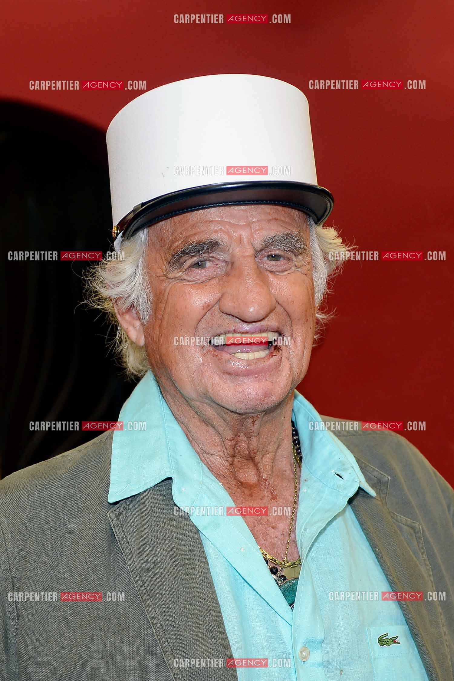 Sur le parrainage de Monsieur Jean-Paul BELMONDO le musée de la Légion étrangère à Aubagne accueille jusqu’au 27 août 2017, une exposition inédite sur le thème : “ Légion et cinéma, quand le 7e art s’empare du képi blanc “. Jean-Paul Belmondo et son ami l'acteur Charles Gérard au musée de la Legion étrangère.