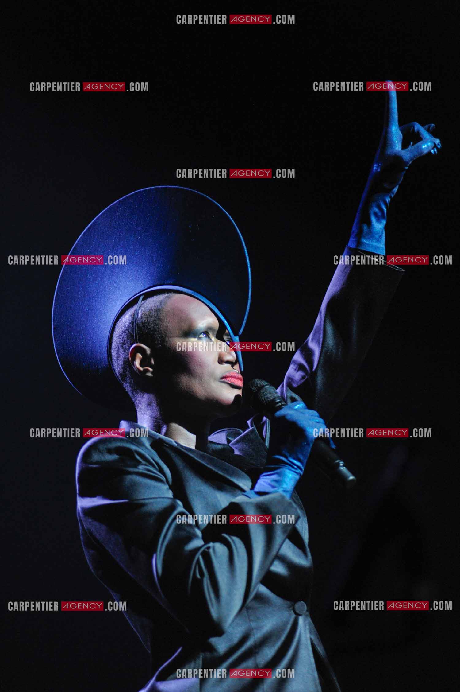 La chanteuse Grace Jones en concert à Bruxelles le 16 mars 2009.  ( Exclusif )