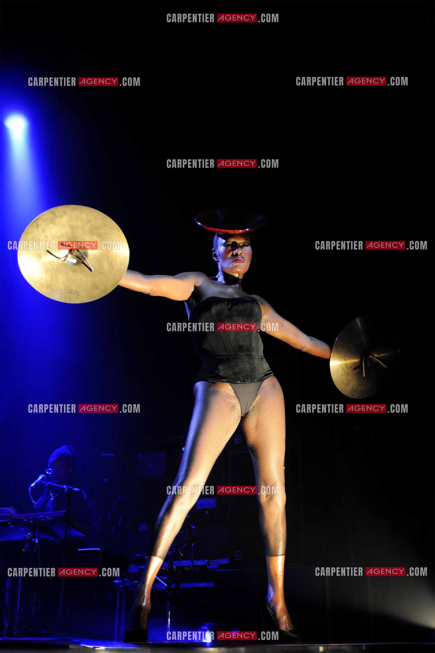 La chanteuse Grace Jones en concert à Bruxelles le 16 mars 2009.  ( Exclusif )