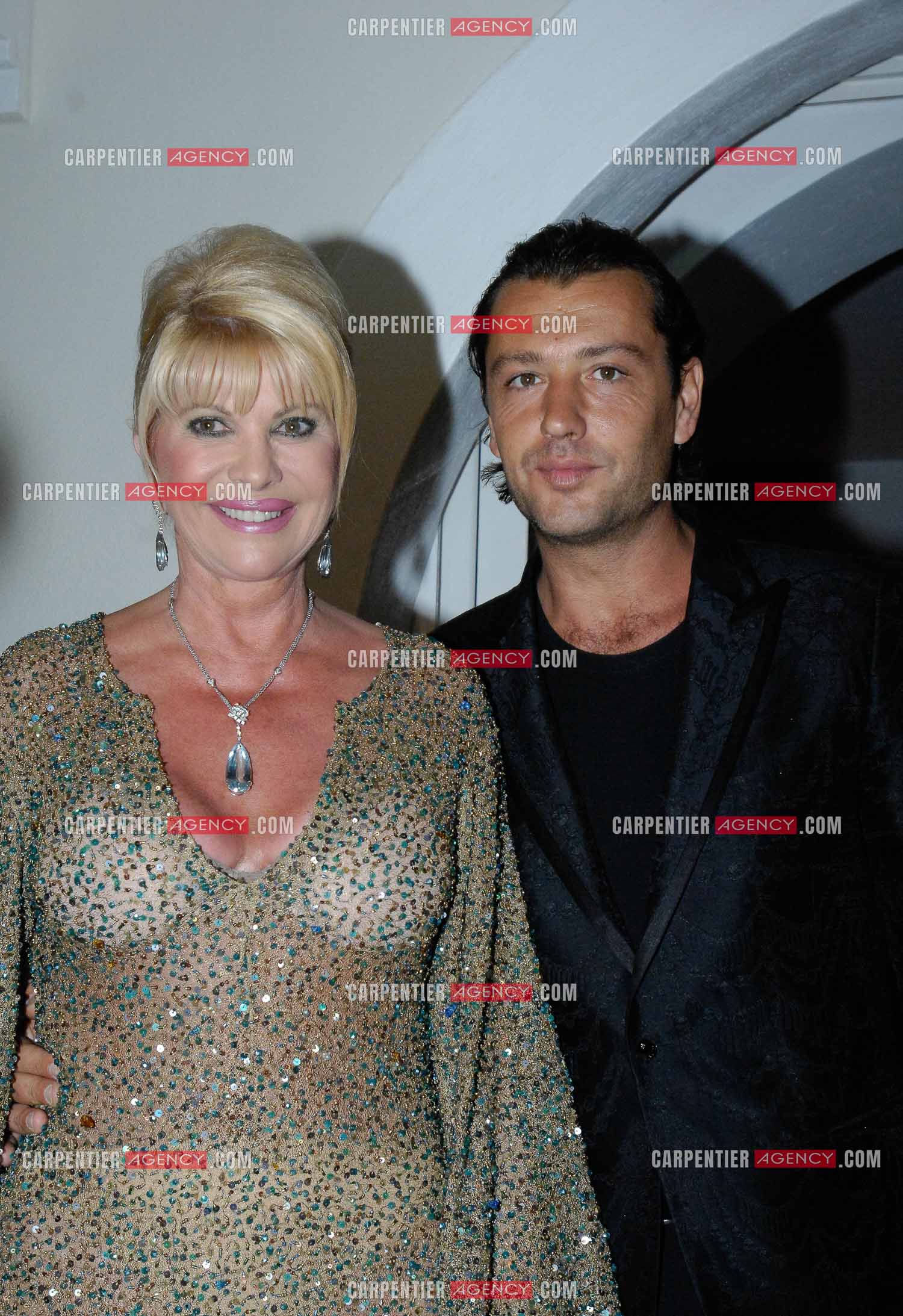 Ivana Trump et son mari Rossano Rubicondi lors d'une soirée à St Tropez en 2007.
