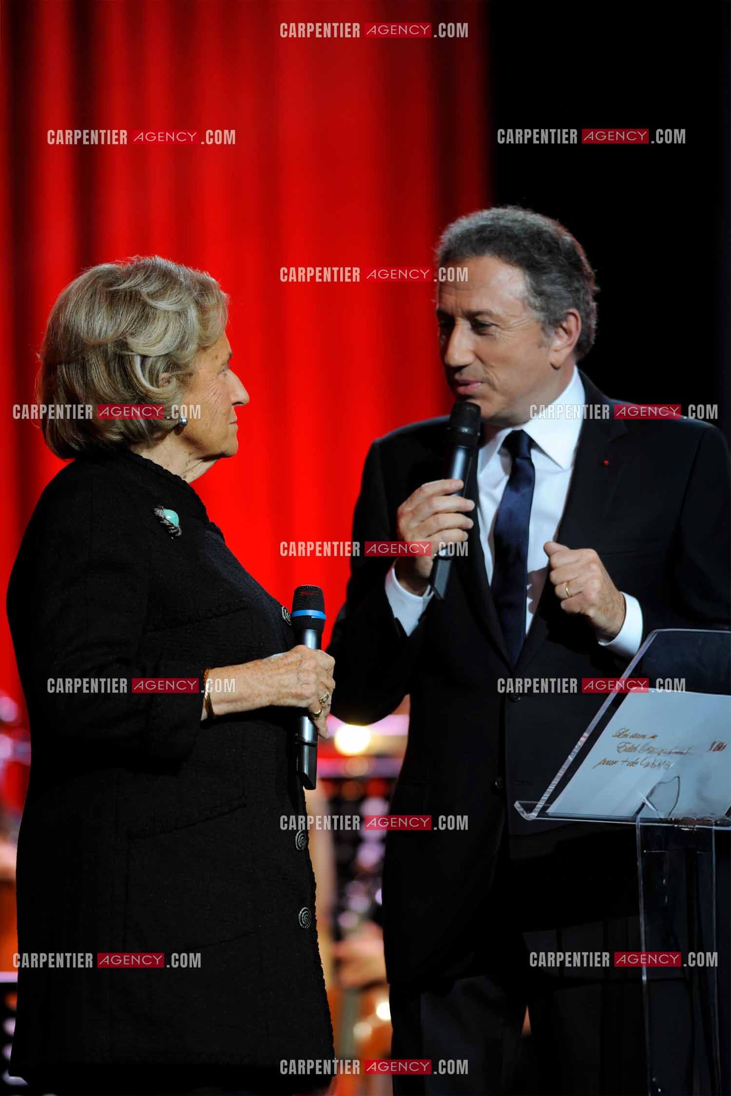 La première dame Bernadette Chirac invitée d'honneur de l'émission spéciale sur Edith Piaf “Pour + de Vie“ présentée par Michel Drucker