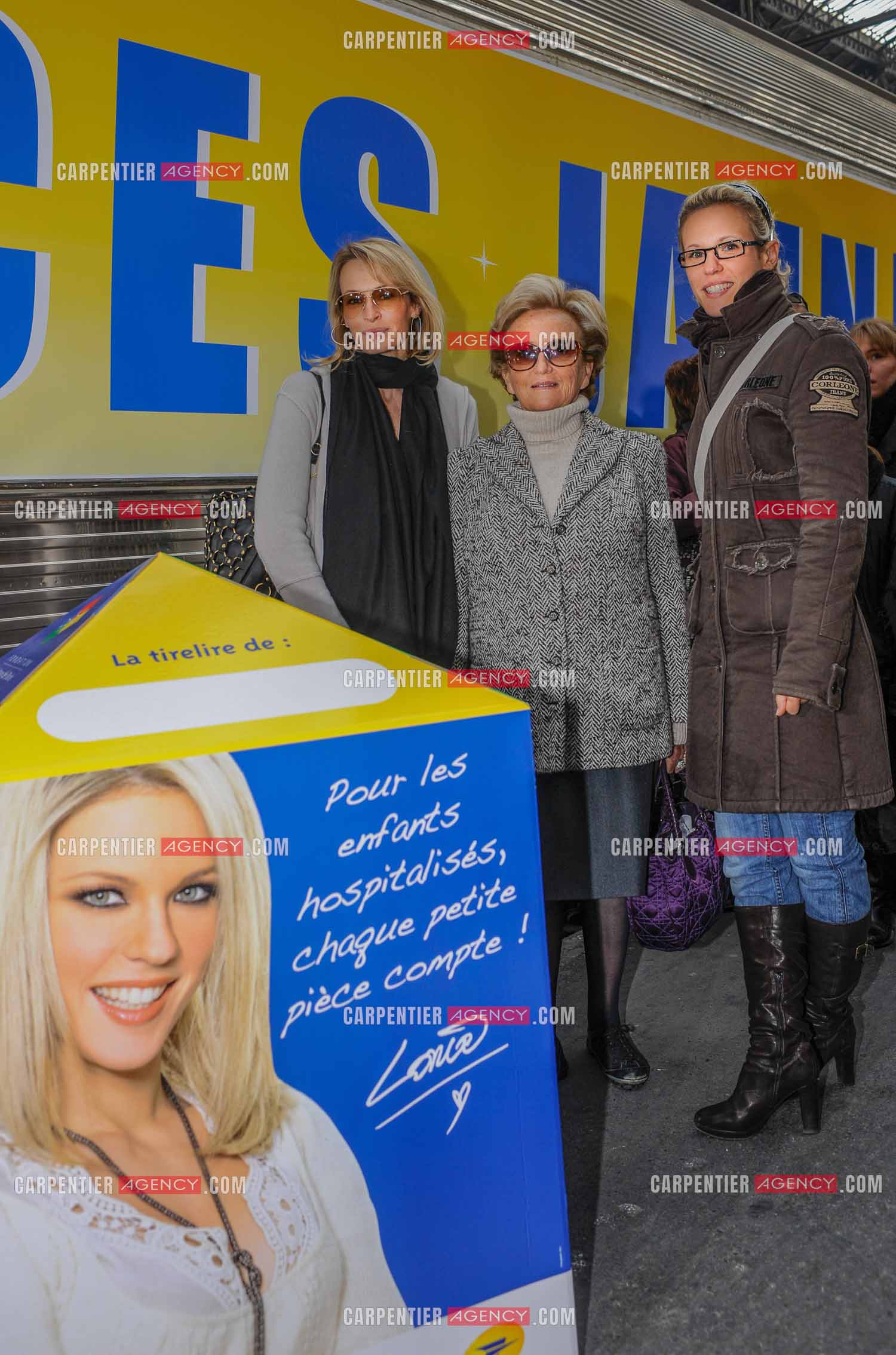 Présentation de l'opération “ PIÈCES JAUNES “ à la gare de Lyon en présence de la première dame Bernadette Chirac, Estelle Lefébure, la chanteuse Lorie Pester et le judoka David Douillet.   ( Exclusif )