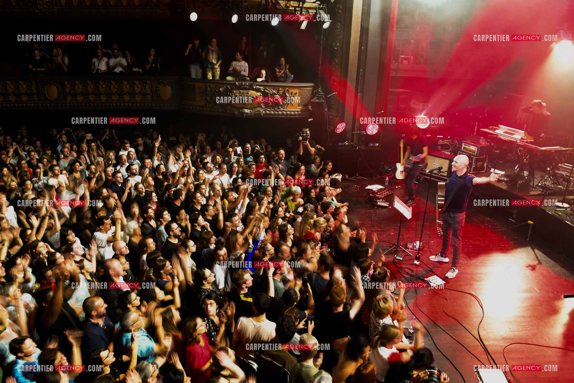 Concert au TRIANON “ POP-ROCK LIVE “ organisé par RTL2 le 05 Octobre 2018 à Paris. Le chanteur Gaëtan Roussel.                 ( Exclusif )