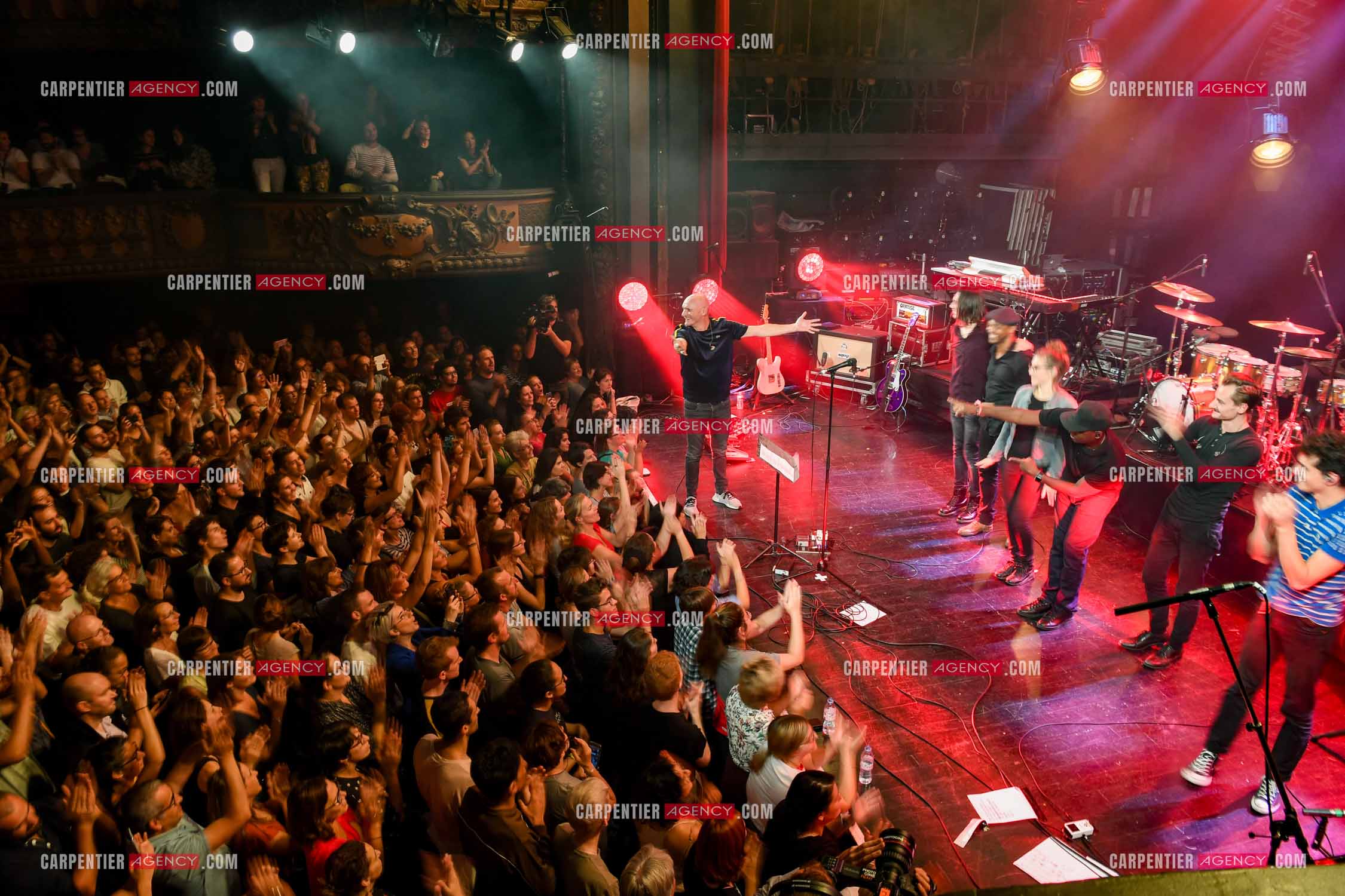 Concert au TRIANON “ POP-ROCK LIVE “ organisé par RTL2 le 05 Octobre 2018 à Paris. Le chanteur Gaëtan Roussel.                 ( Exclusif )