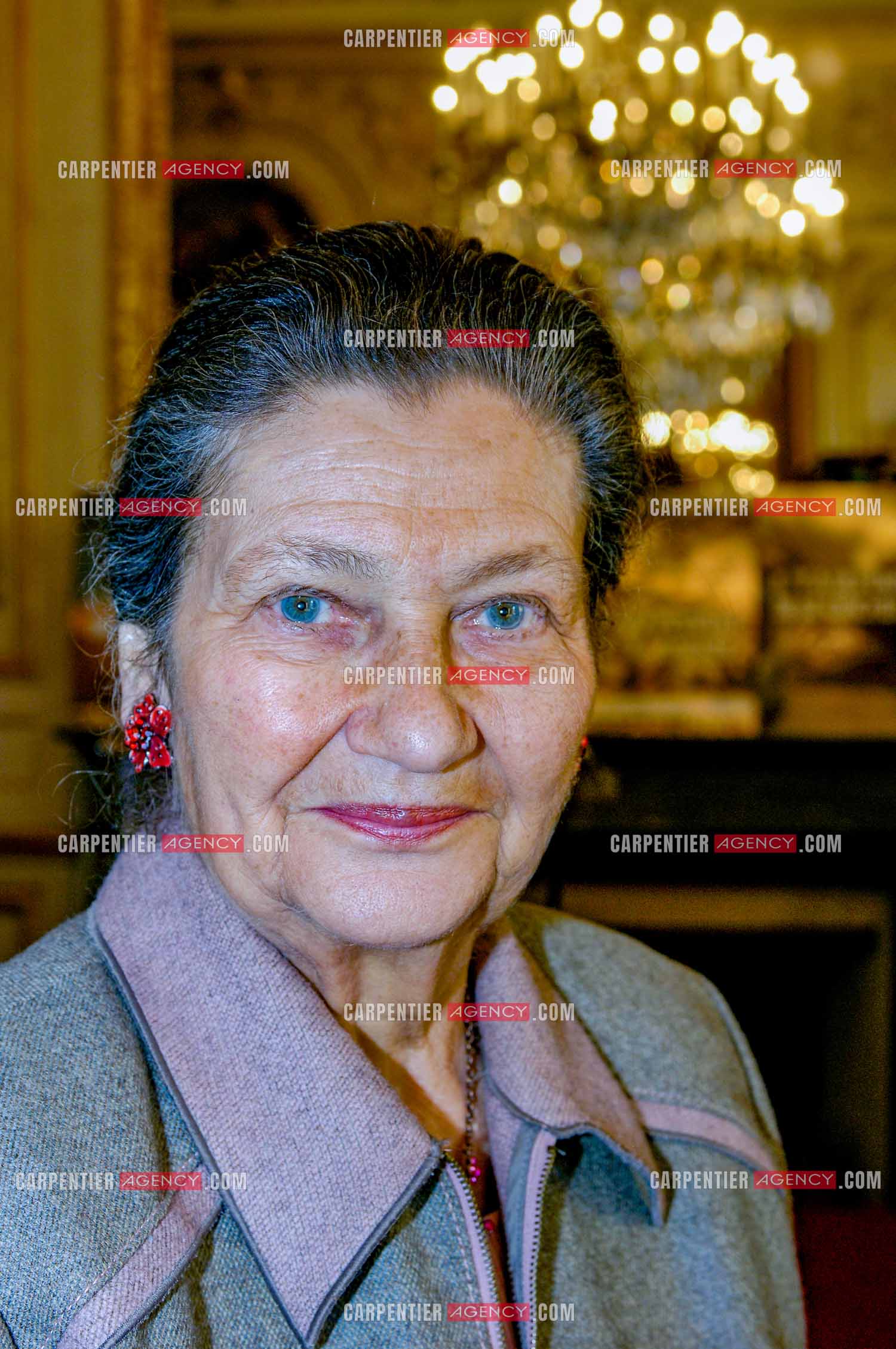 Journée mondiale des orphelins du sida. Portrait de Madame Simone Veil.             ( Exclusif )