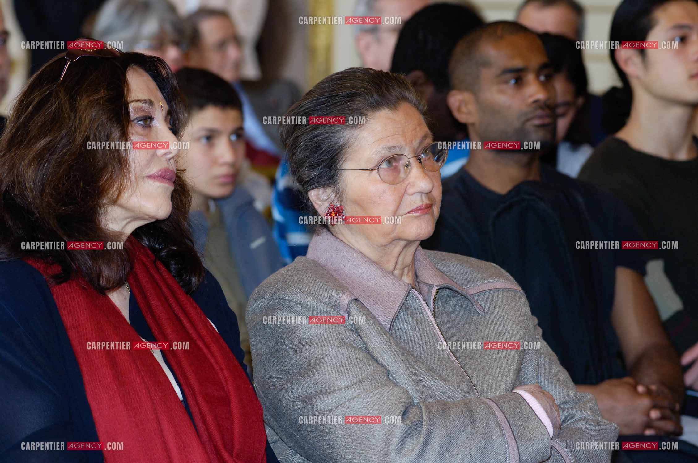 Journée mondiale des orphelins du sida présidée par Madame Simone Veil et Madame Albina du Boisrouvray.          ( Exclusif )