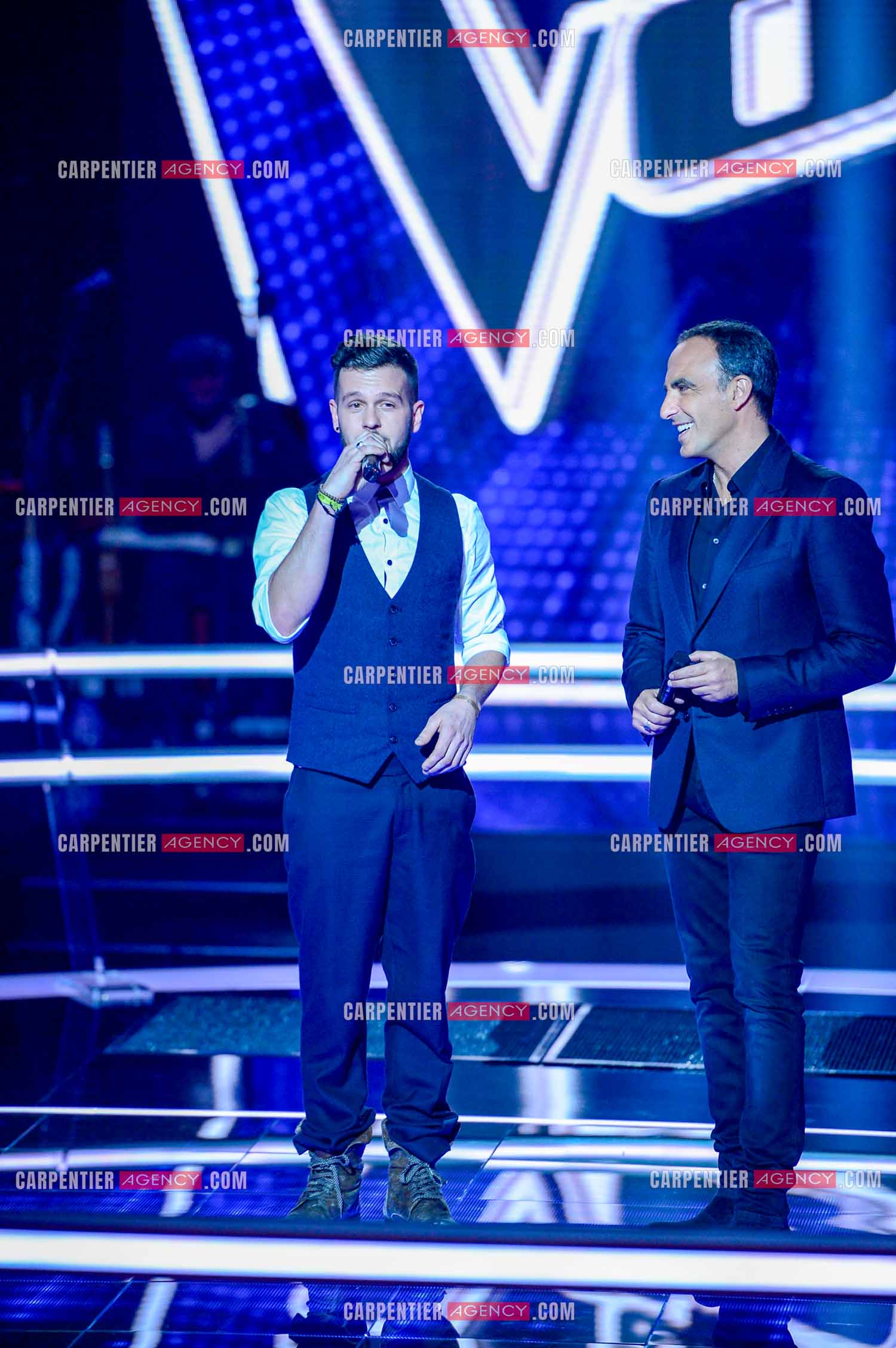 Émission The Voice Saison 5 présentée par l'animateur Nikos Aliagas. Enregistrement des Battles du 5 au 17 Déc 2015. Le candidat Claudio Capéo.  ( Exclusif )