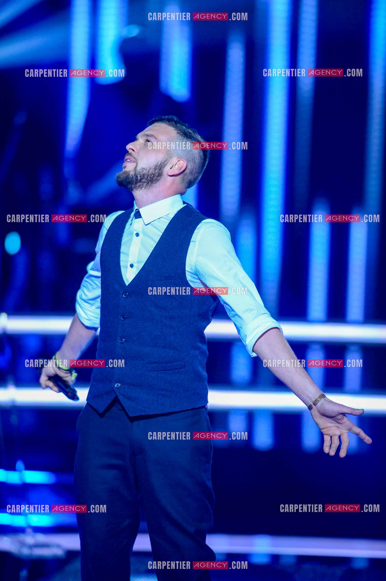 Émission The Voice Saison 5. Enregistrement des Battles du 5 au 17 Déc 2015. Le candidat Claudio Capéo.  ( Exclusif )