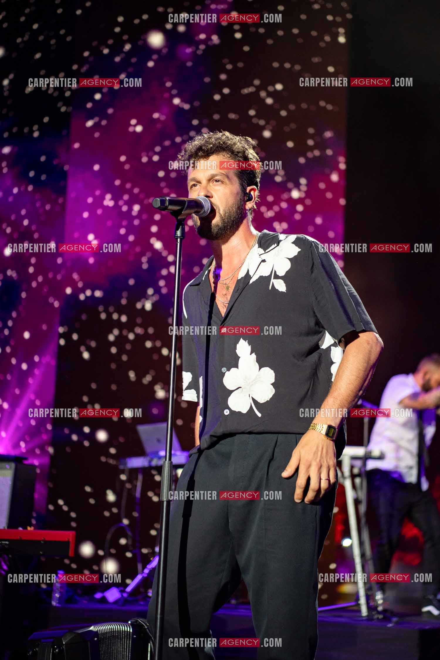 Le chanteur Claudio Capéo en concert à Montpellier.  ( Exclusif )