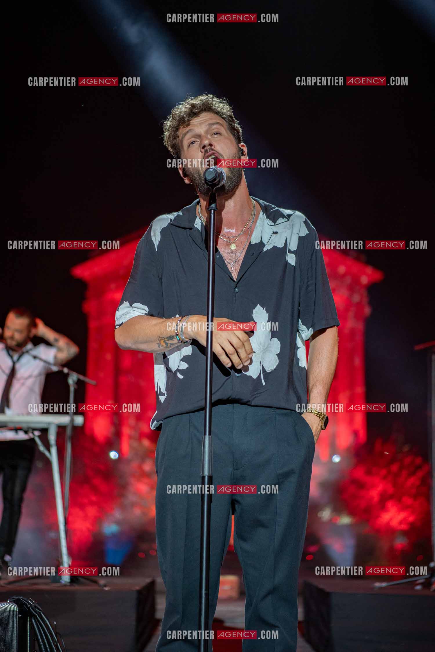 Le chanteur Claudio Capéo en concert à Montpellier.  ( Exclusif )