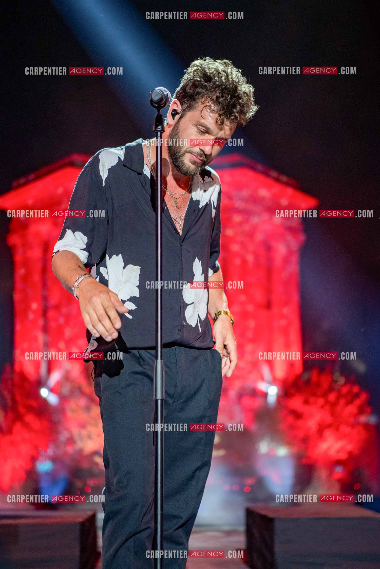 Le chanteur Claudio Capéo en concert à Montpellier.  ( Exclusif )