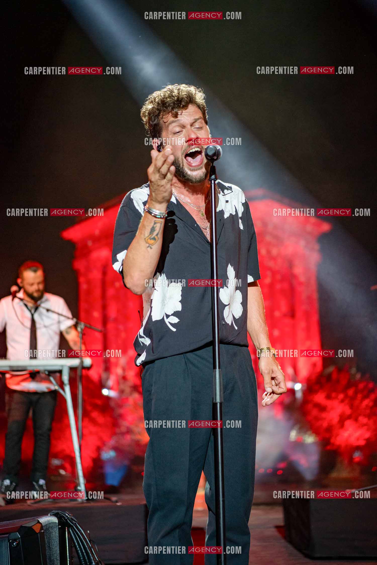 Le chanteur Claudio Capéo en concert à Montpellier.  ( Exclusif )