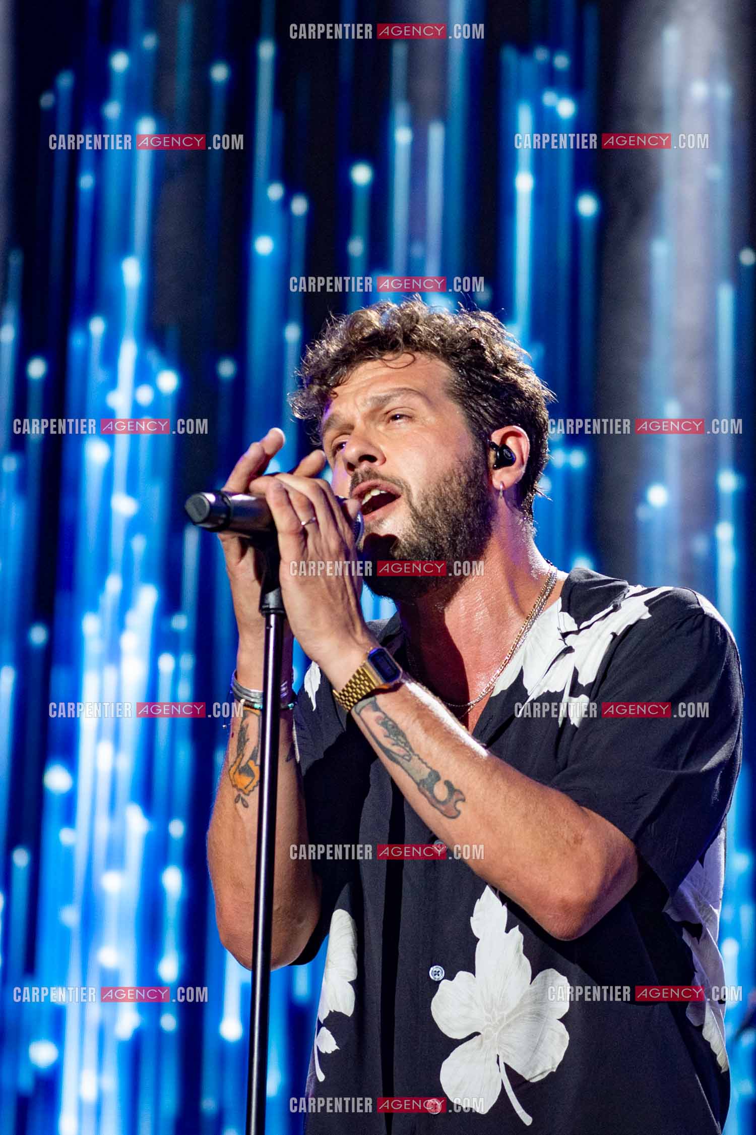 Le chanteur Claudio Capéo en concert à Montpellier.  ( Exclusif )