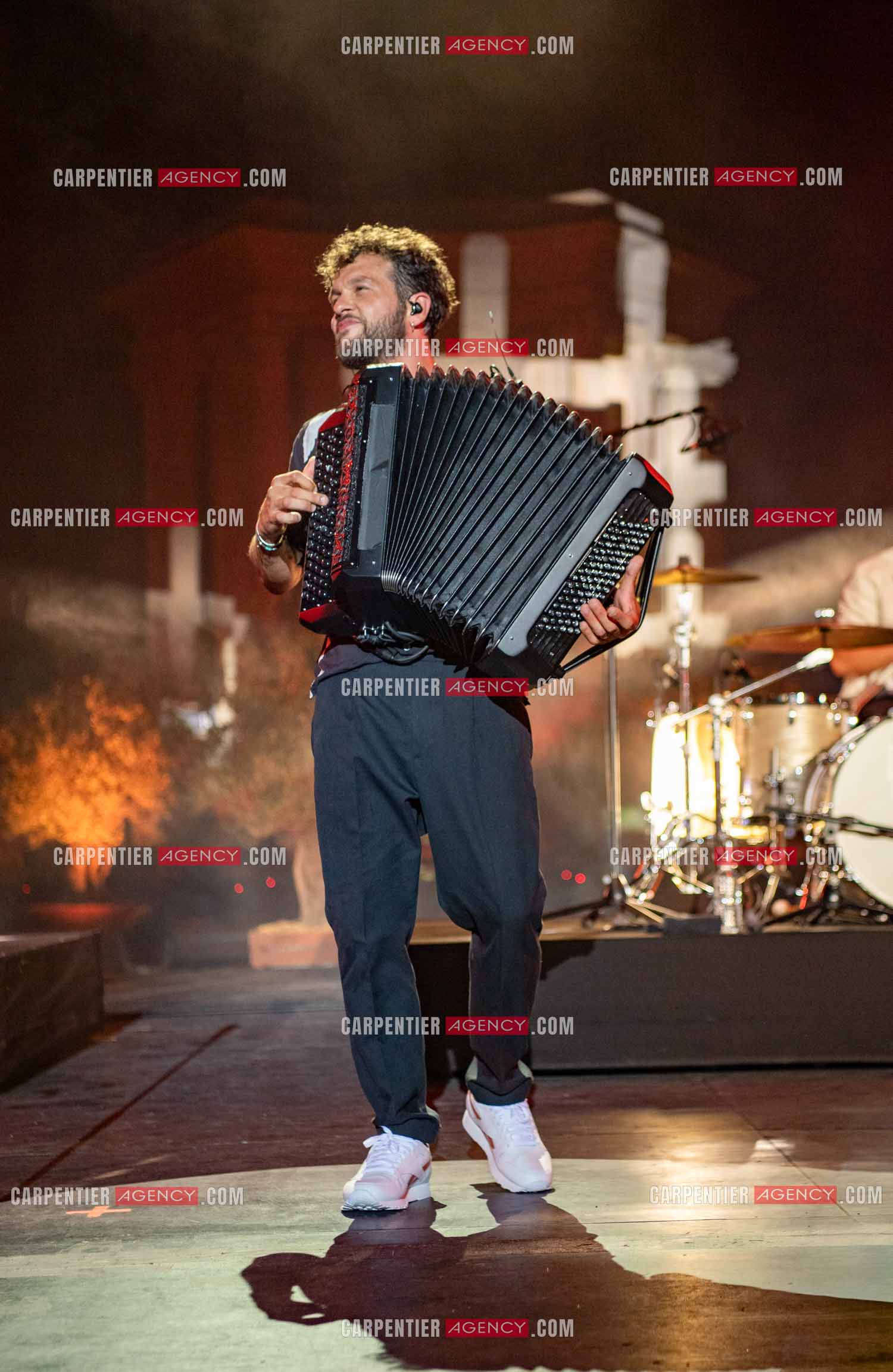 Le chanteur Claudio Capéo en concert à Montpellier.  ( Exclusif )