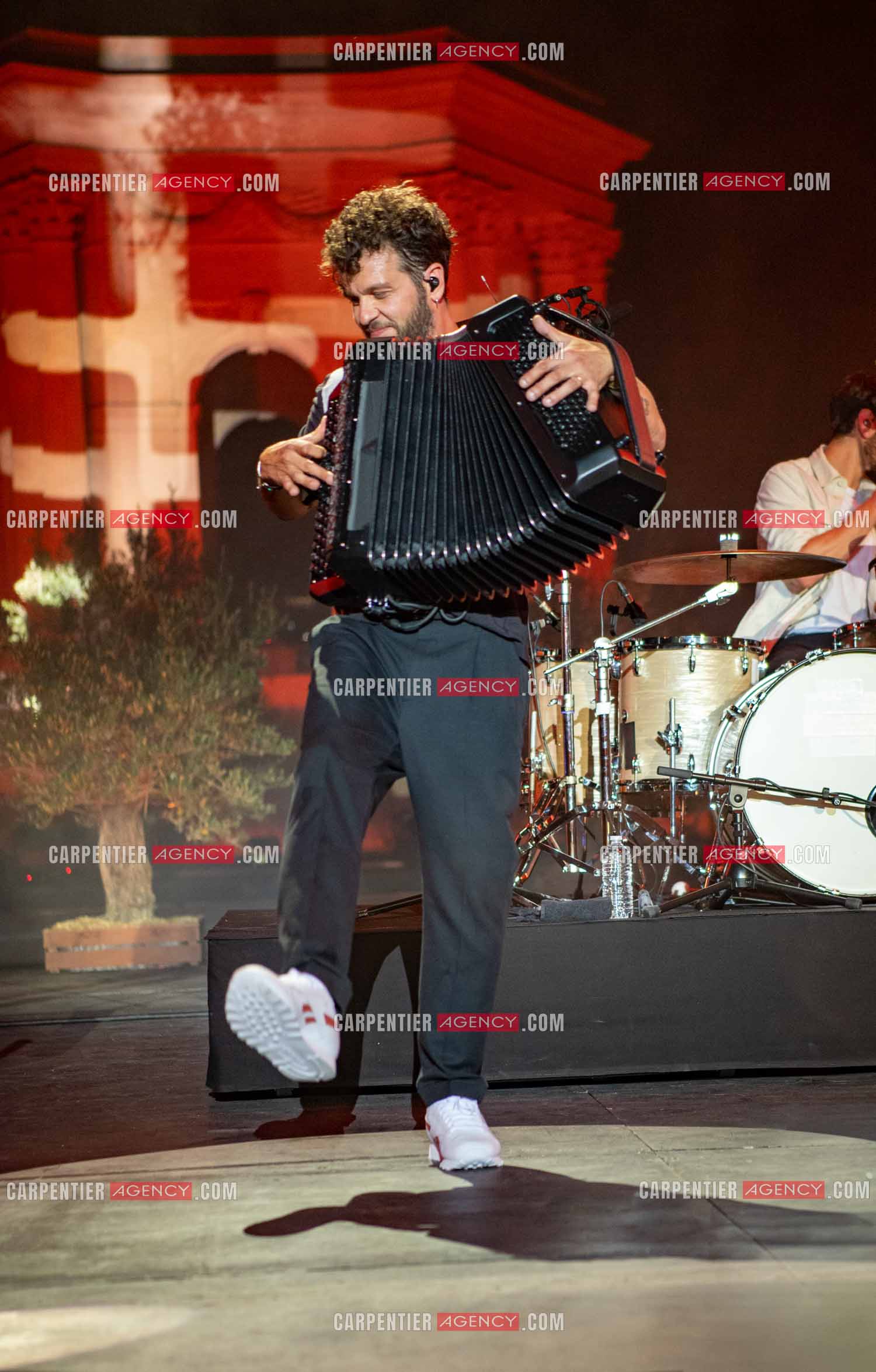 Le chanteur Claudio Capéo en concert à Montpellier.  ( Exclusif )