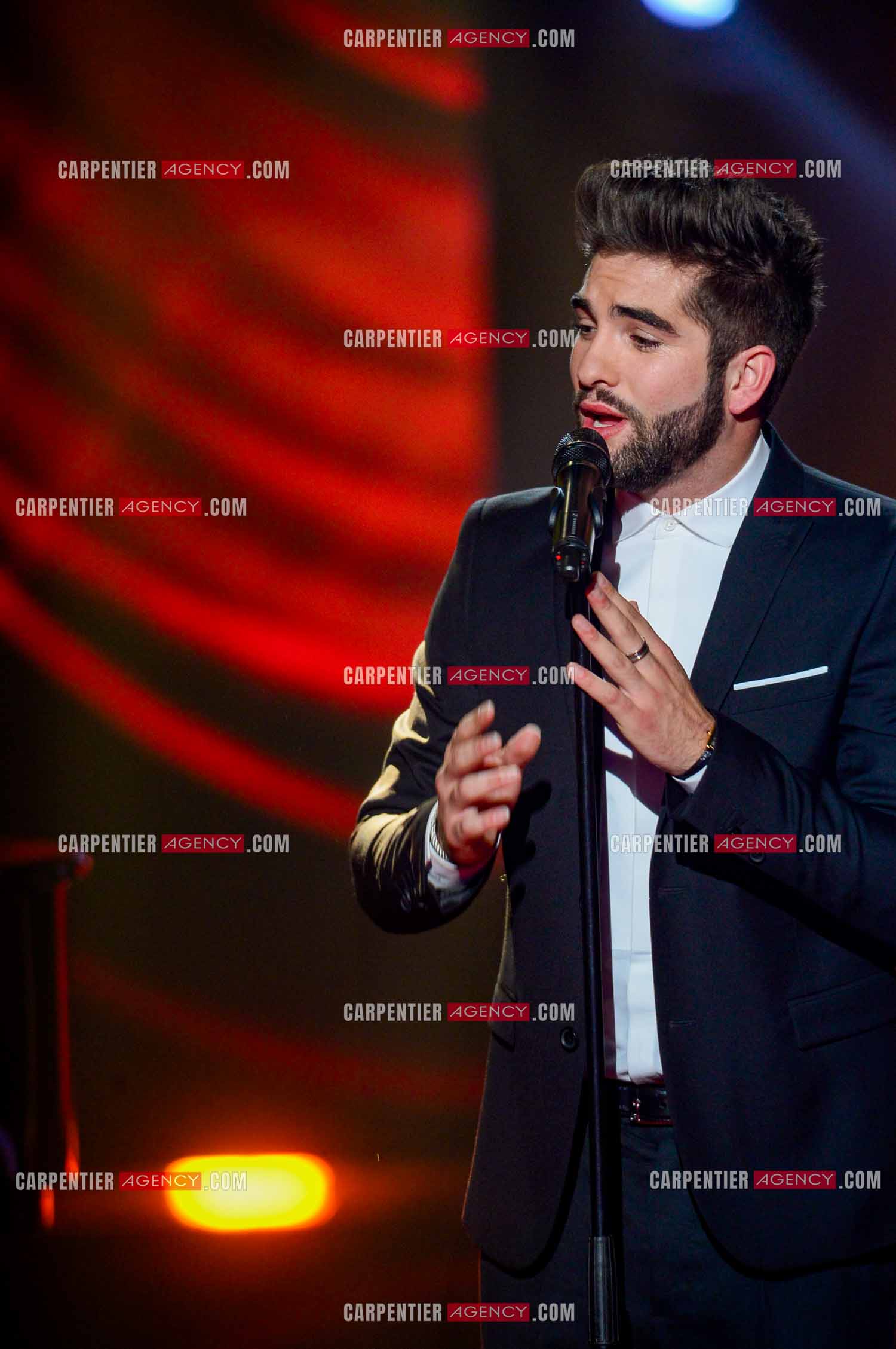 Le chanteur Kendji Girac invité pour la promo de son album sur le plateau de The Voice.  ( Exclusif )