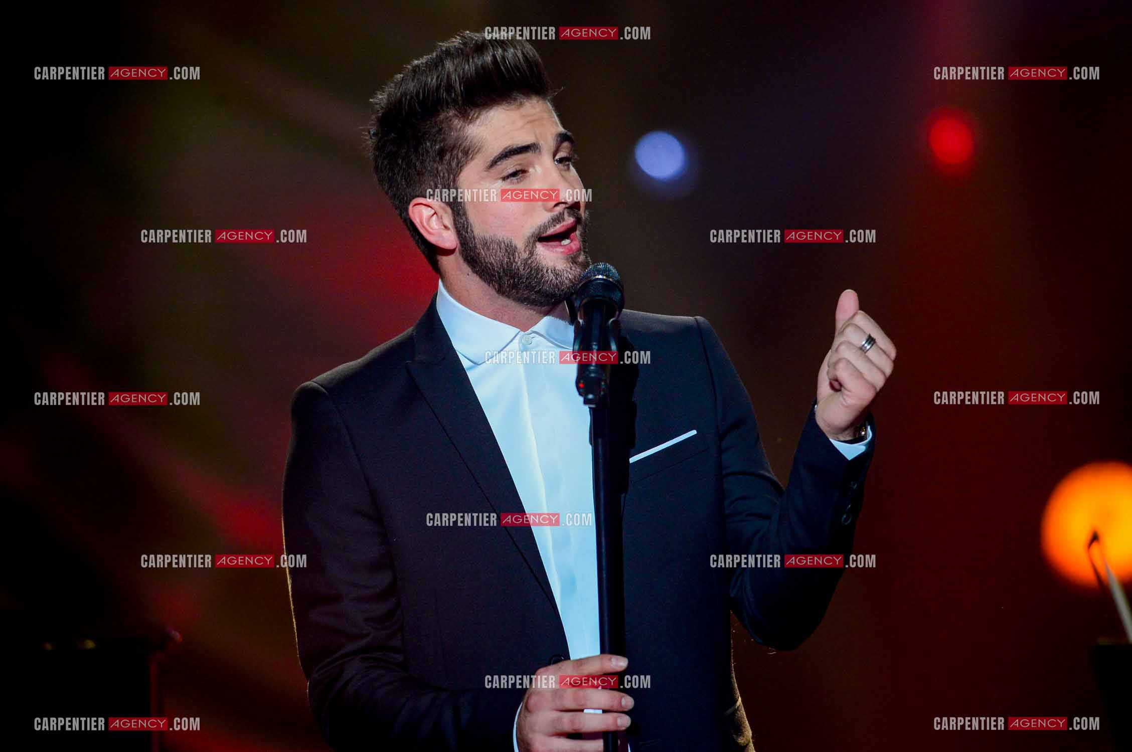 Le chanteur Kendji Girac invité pour la promo de son album sur le plateau de The Voice.  ( Exclusif )