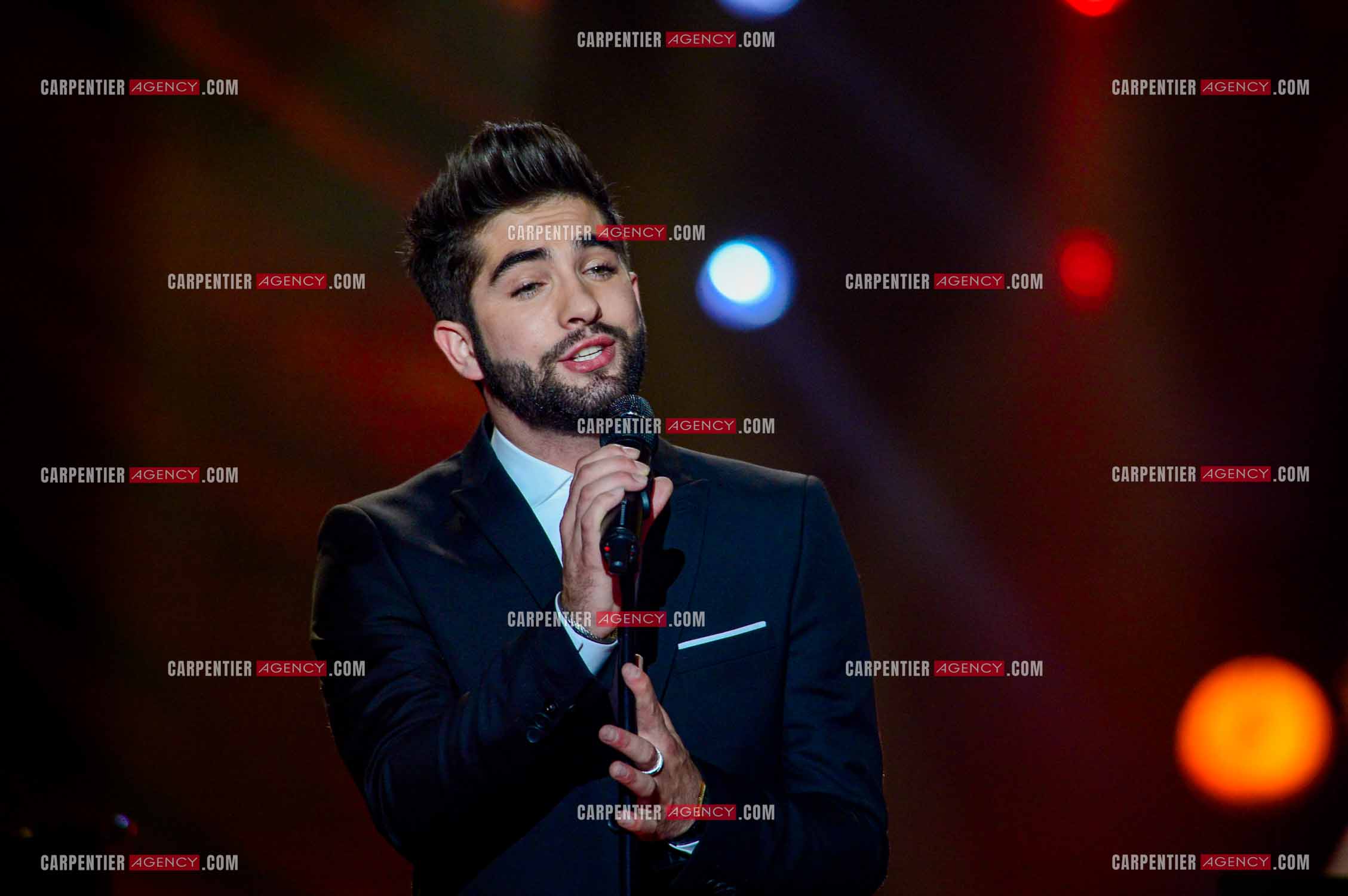 Le chanteur Kendji Girac invité pour la promo de son album sur le plateau de The Voice.  ( Exclusif )