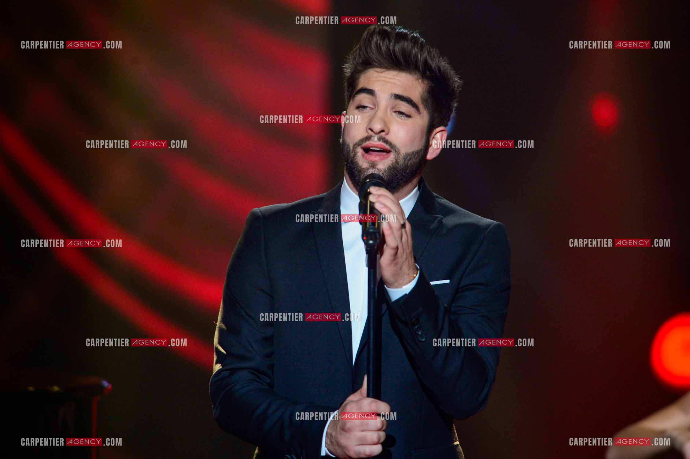 Le chanteur Kendji Girac invité pour la promo de son album sur le plateau de The Voice.  ( Exclusif )