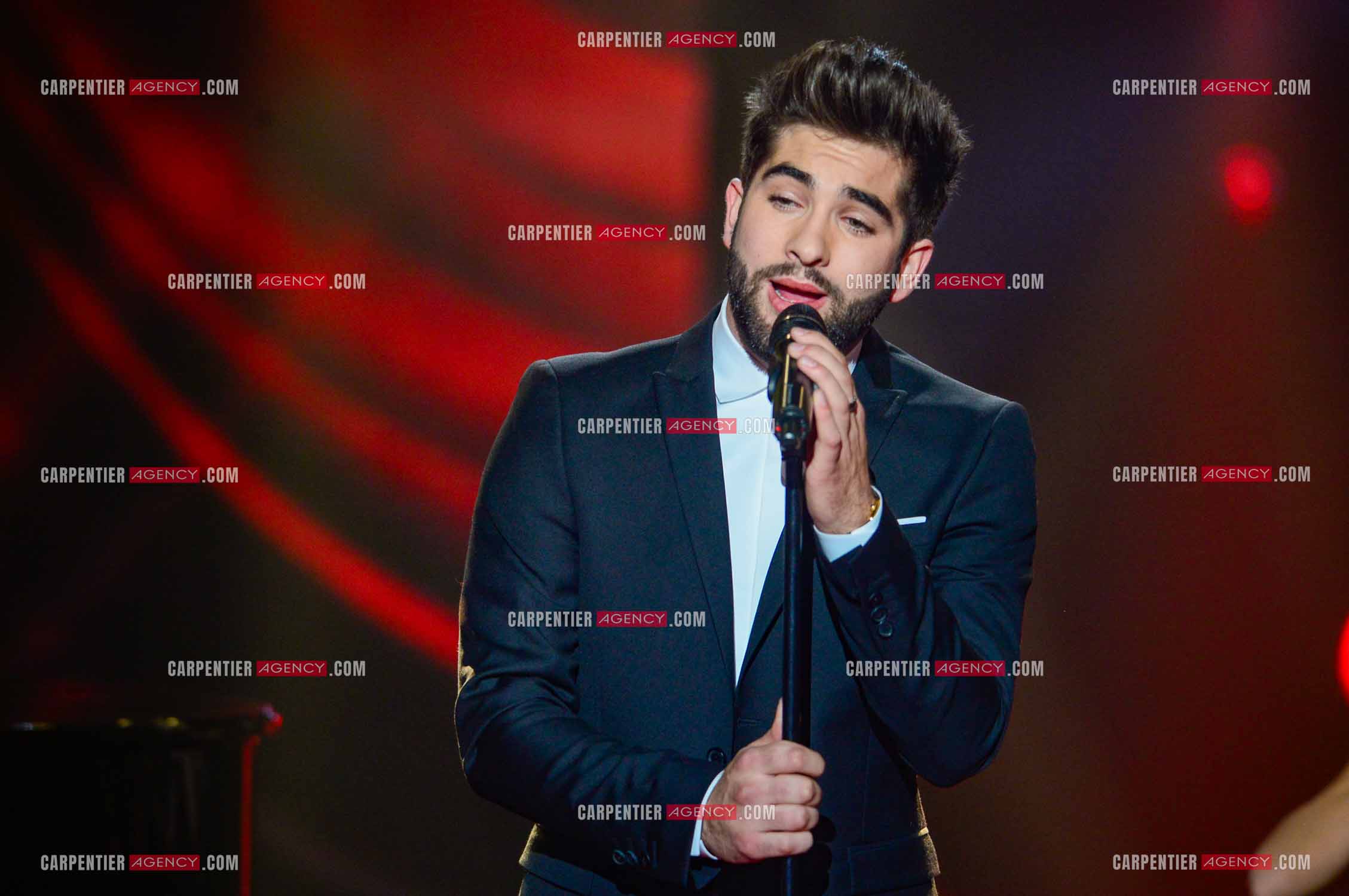 Le chanteur Kendji Girac invité pour la promo de son album sur le plateau de The Voice.  ( Exclusif )