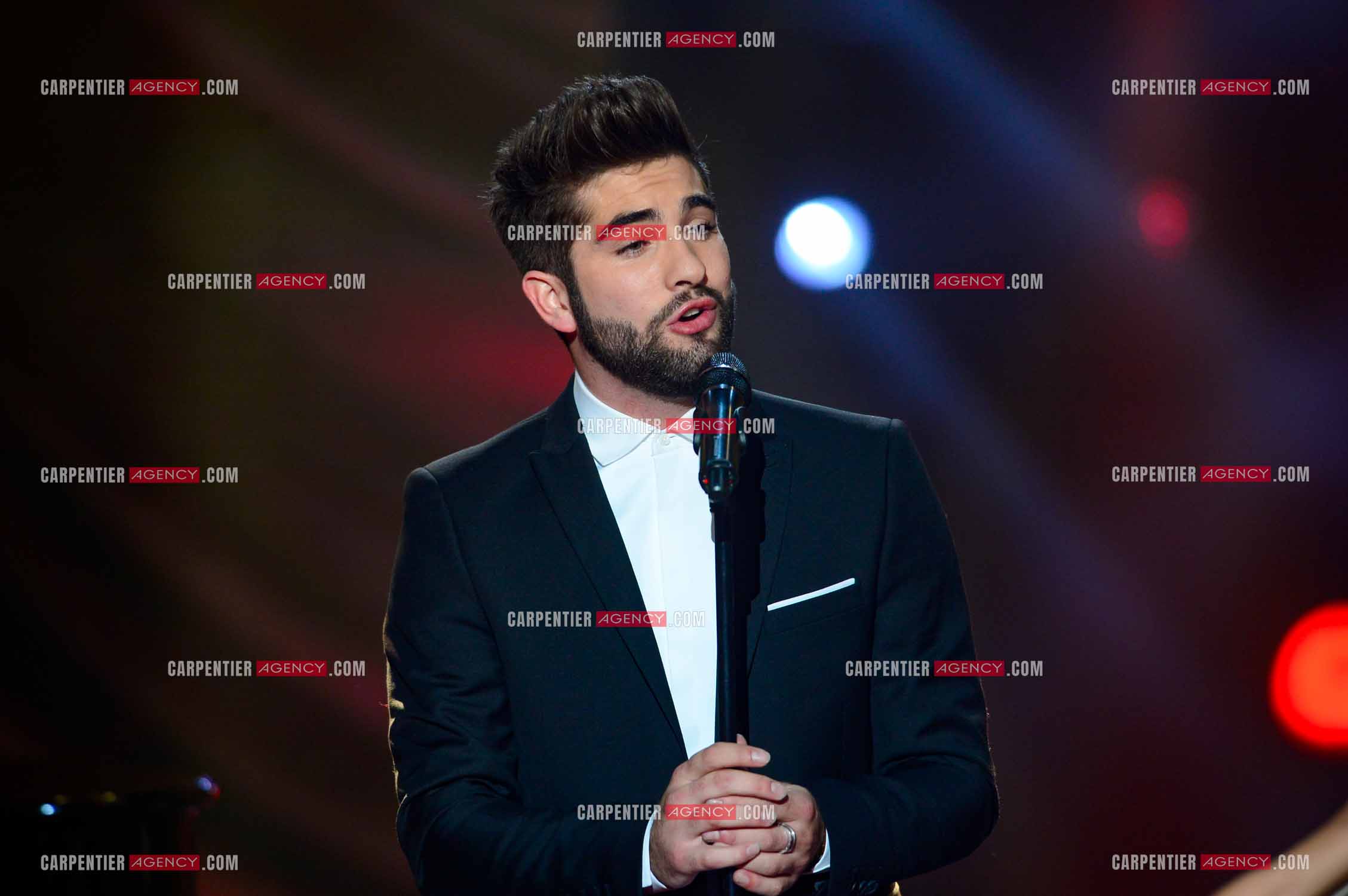 Le chanteur Kendji Girac invité pour la promo de son album sur le plateau de The Voice.  ( Exclusif )