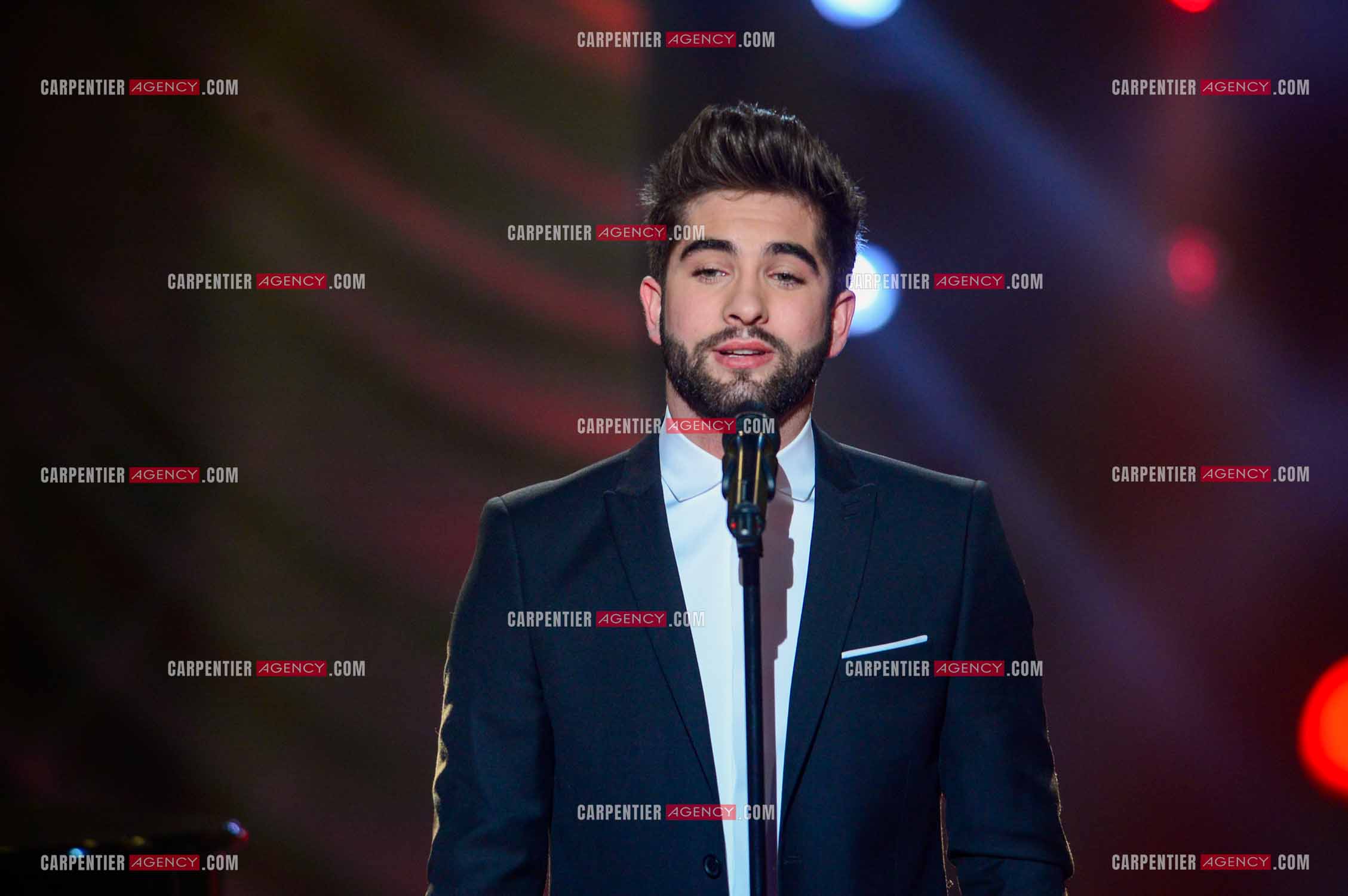 Le chanteur Kendji Girac invité pour la promo de son album sur le plateau de The Voice.  ( Exclusif )