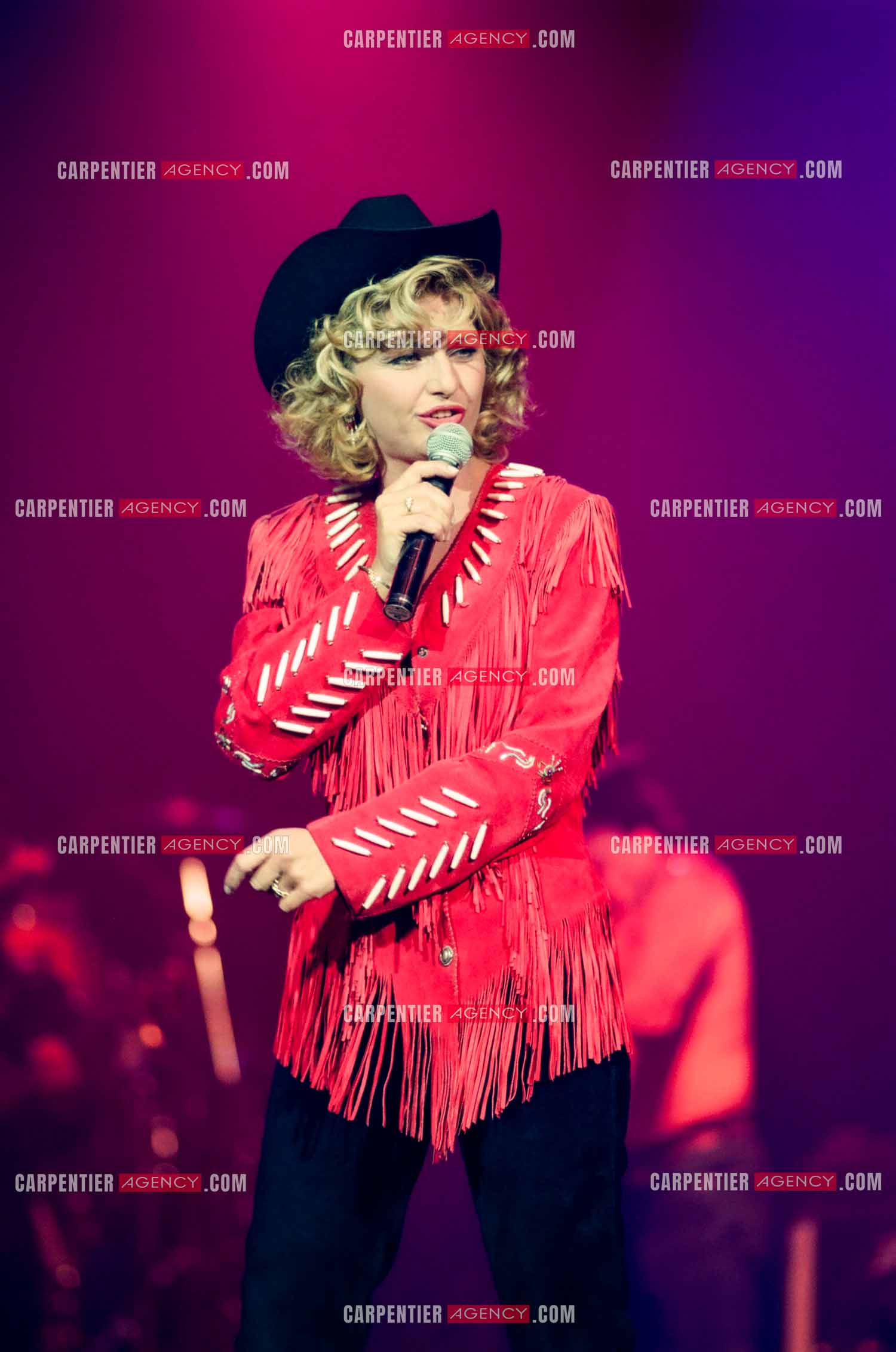 La chanteuse Jeane Manson en concert Country Girl au Casino de Paris.  ( Exclusif )