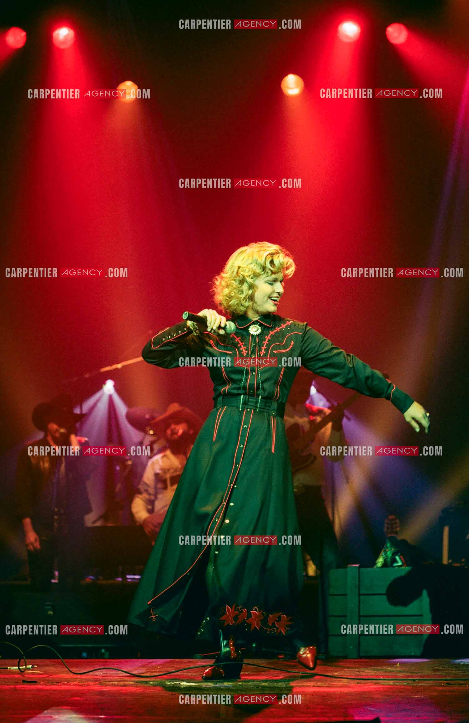 La chanteuse Jeane Manson en concert Country Girl au Casino de Paris.  ( Exclusif )