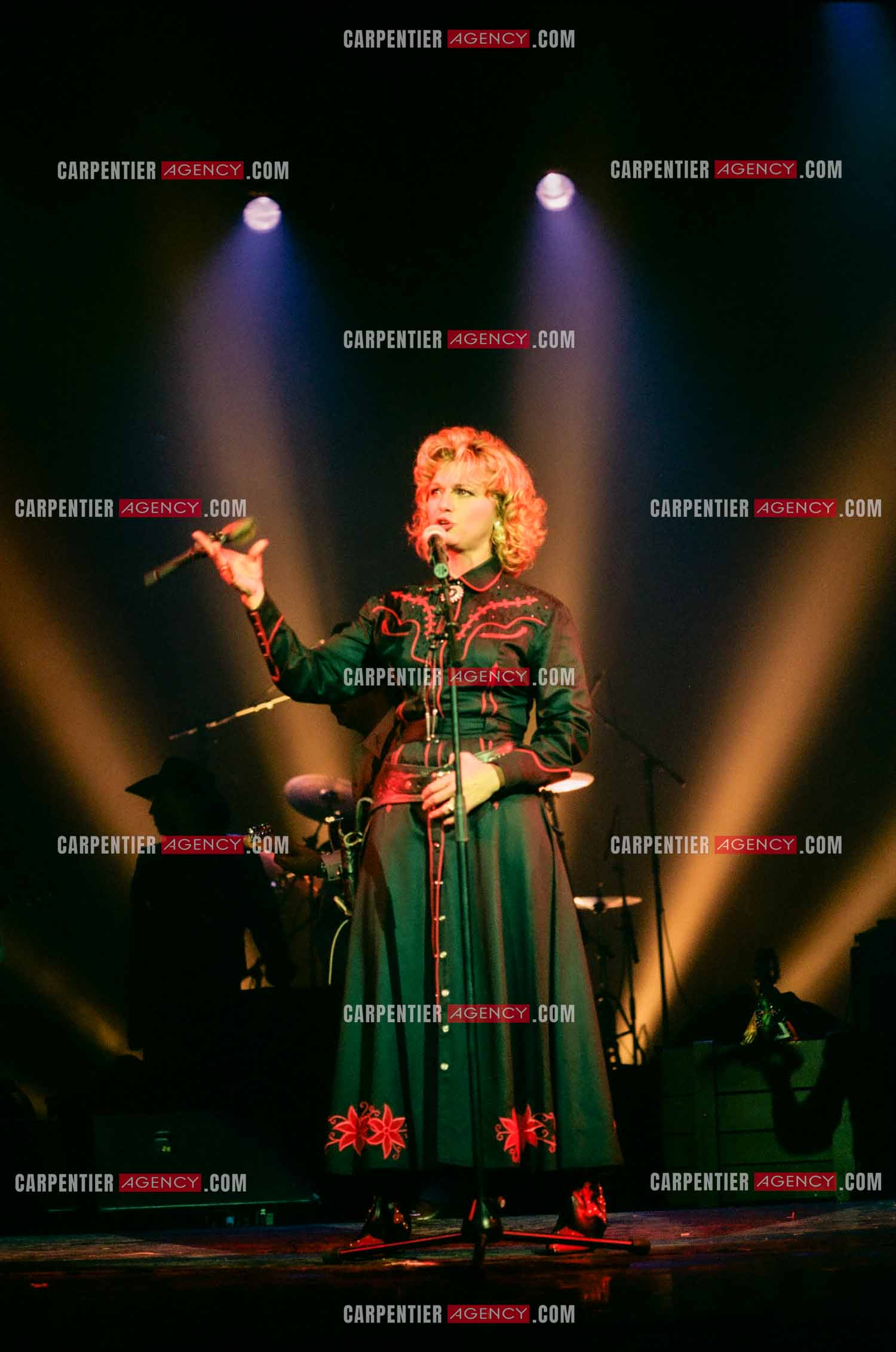 La chanteuse Jeane Manson en concert Country Girl au Casino de Paris.  ( Exclusif )