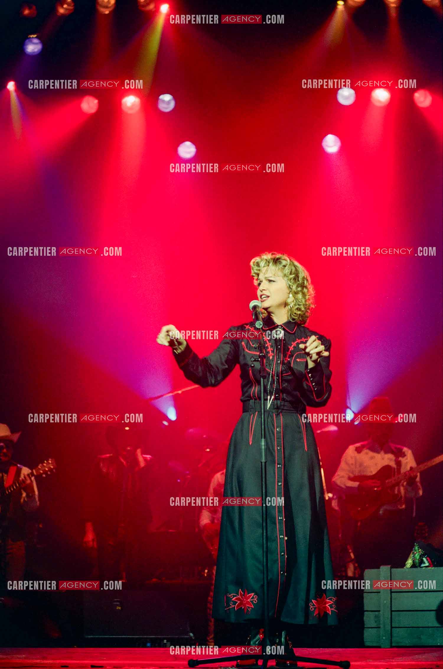 La chanteuse Jeane Manson en concert Country Girl au Casino de Paris.  ( Exclusif )