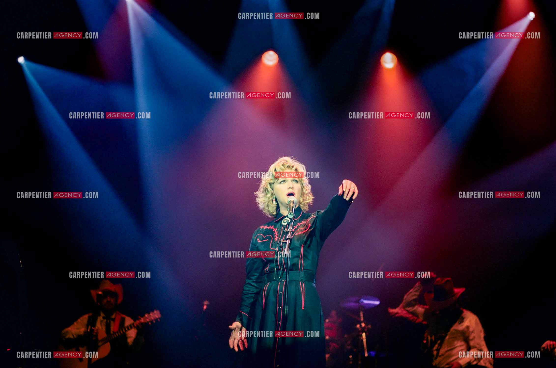 La chanteuse Jeane Manson en concert Country Girl au Casino de Paris.  ( Exclusif )