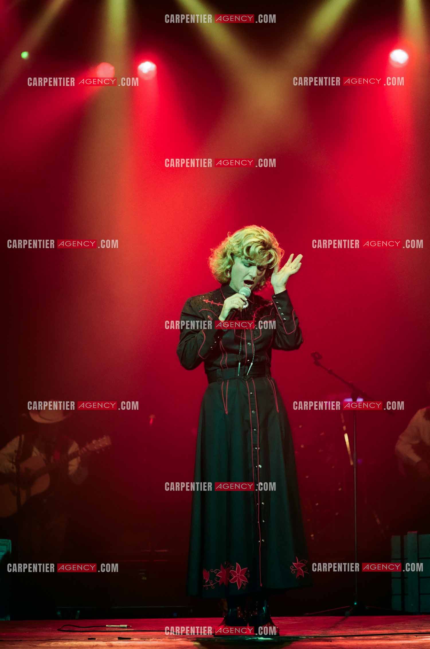 La chanteuse Jeane Manson en concert Country Girl au Casino de Paris.  ( Exclusif )