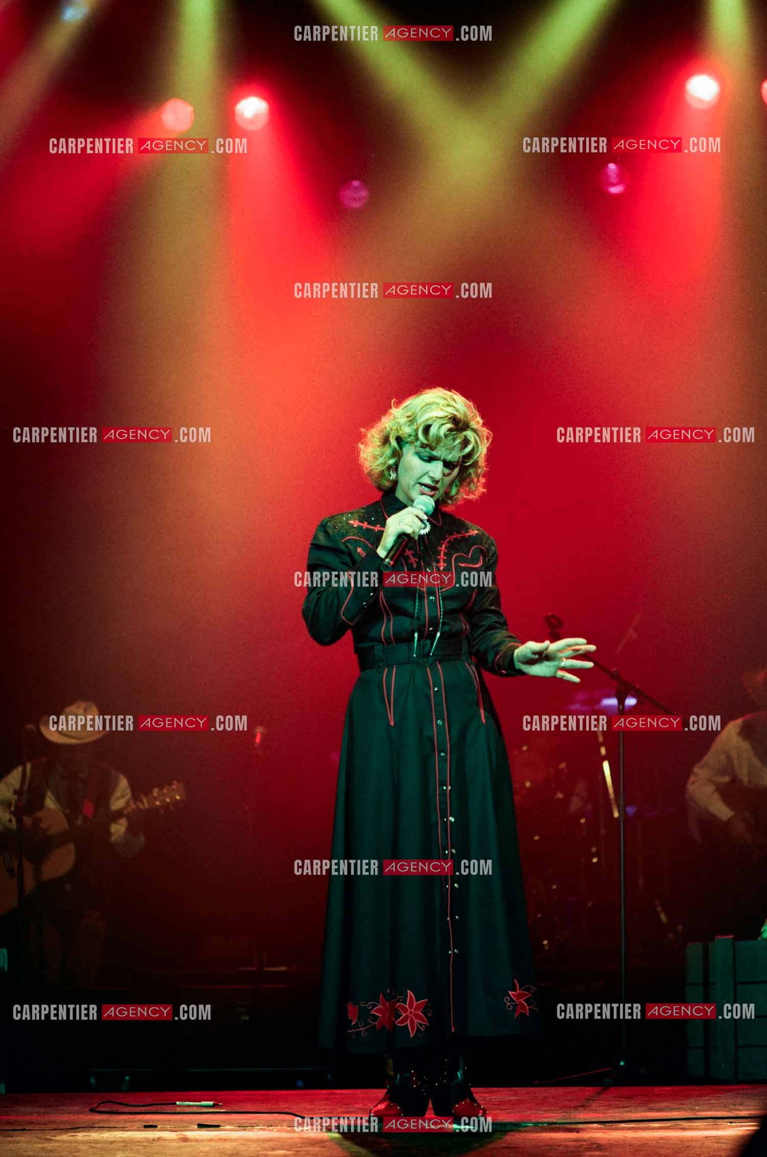 La chanteuse Jeane Manson en concert Country Girl au Casino de Paris.  ( Exclusif )