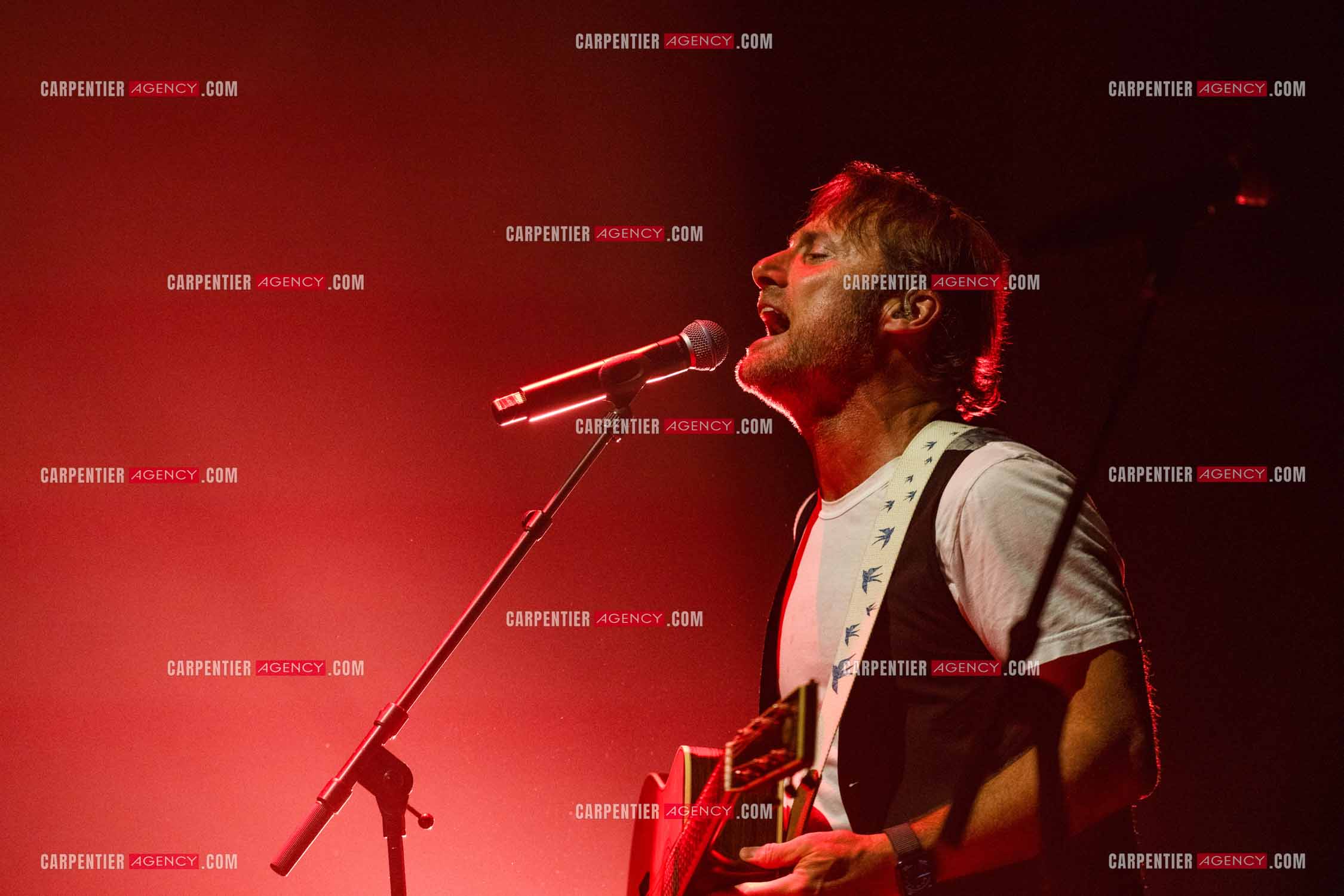 Le chanteur Christopher Stills, fils de Stephen Stills et de Véronique Sanson assurant la première partie des trois concerts à la Seine Musicale de sa mère la chanteuse Véronique Sanson.  ( Exclusif )