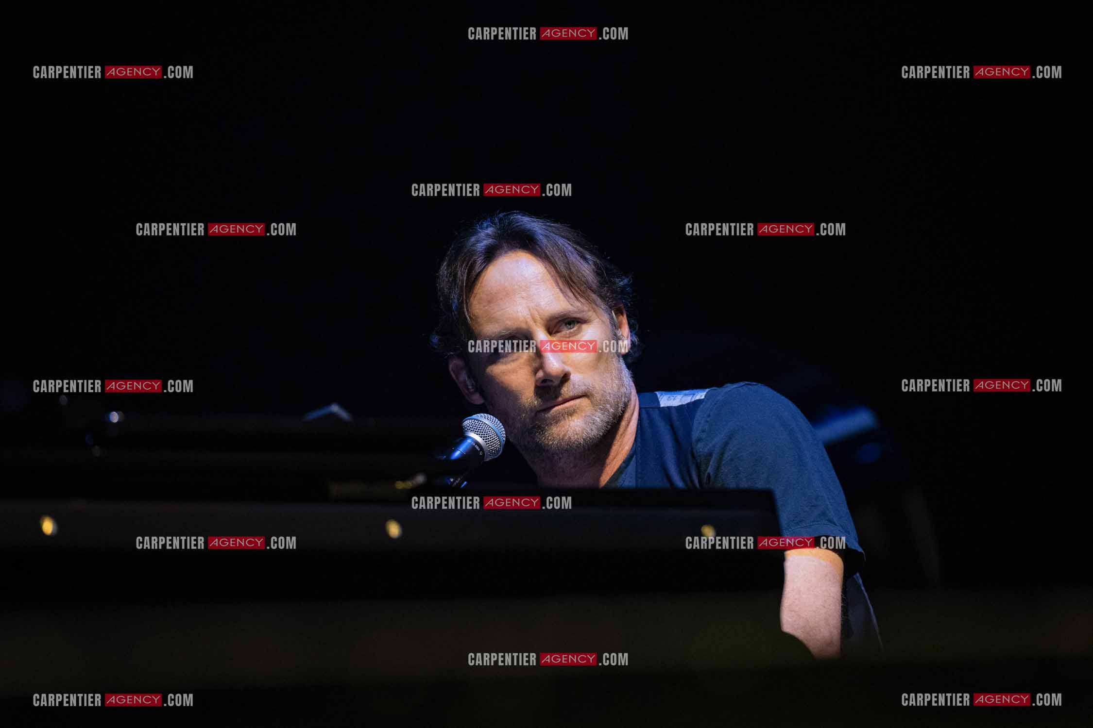 Le chanteur Christopher Stills, fils de Stephen Stills et de Véronique Sanson assurant la première partie des trois concerts à la Seine Musicale de sa mère la chanteuse Véronique Sanson.  ( Exclusif )